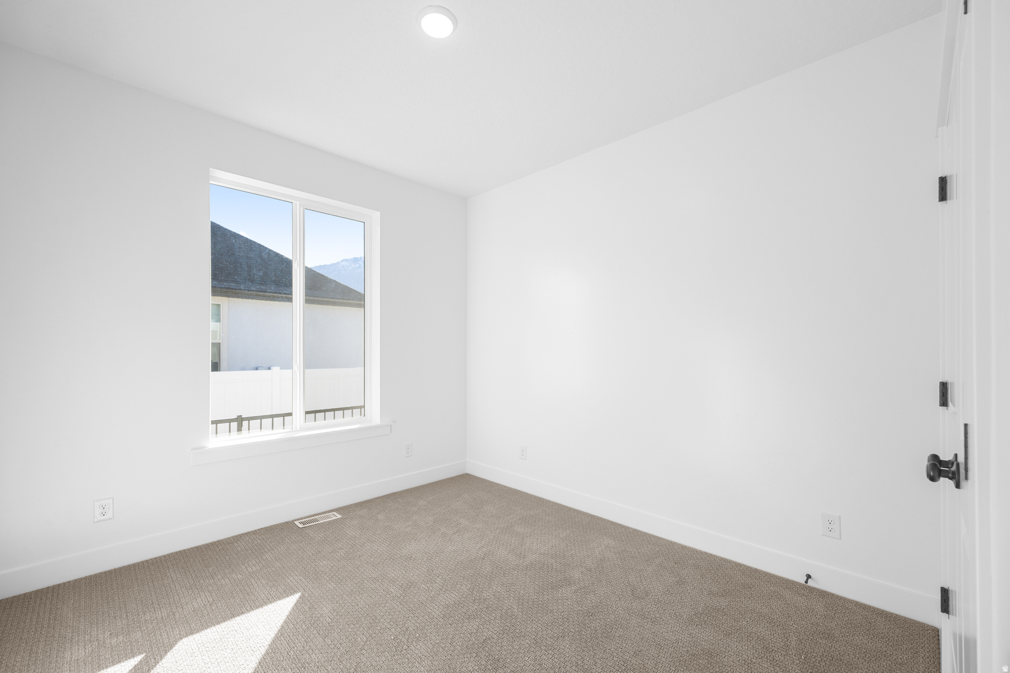 OAKRIDGE COVE - Residential