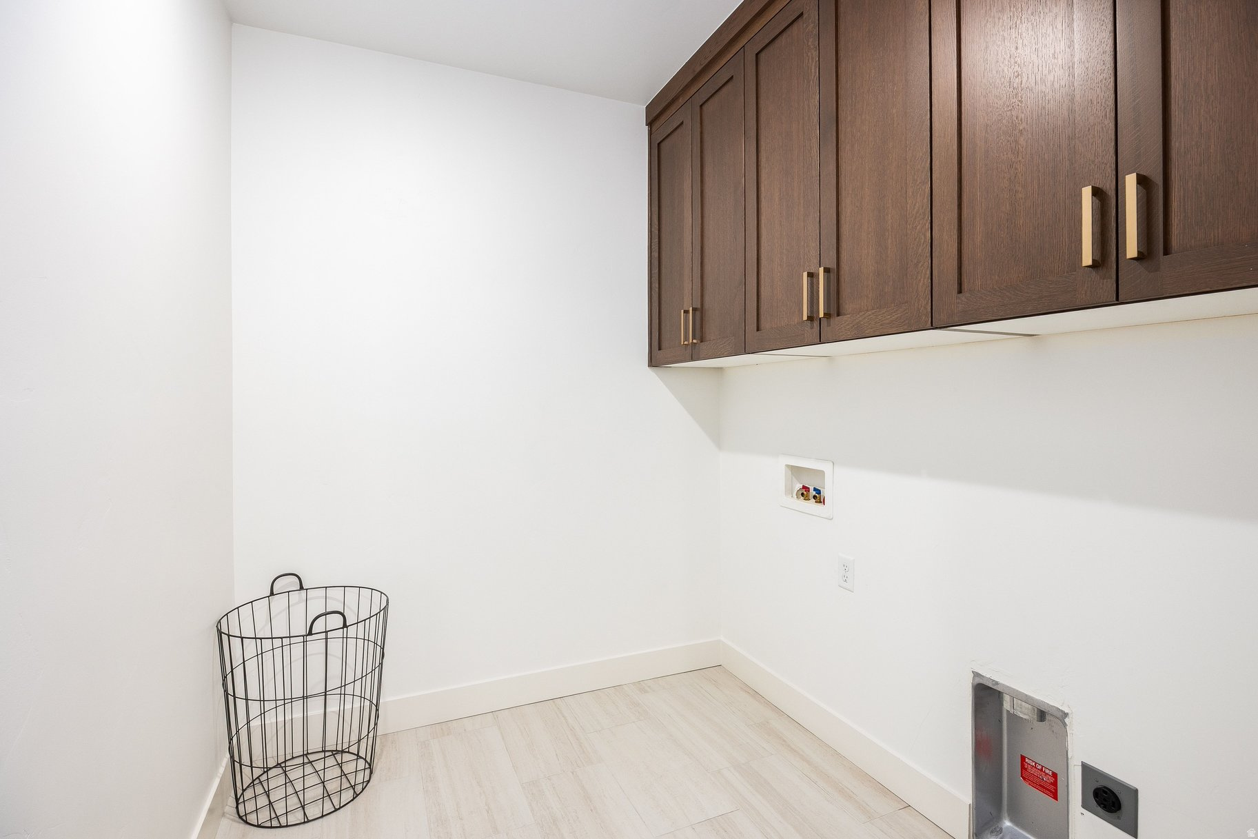 APOLLO SQUARE - Residential