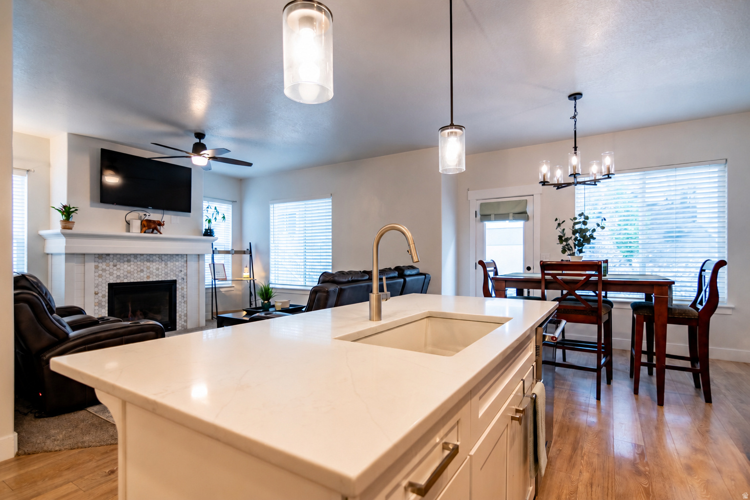 SKY RIDGE TOWNHOMES - Residential
