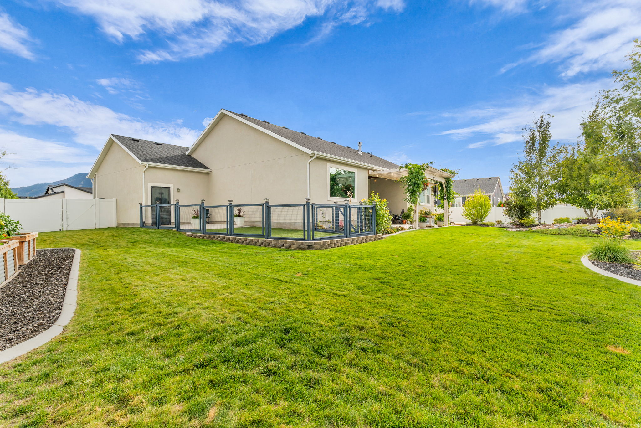 MAPLETON GROVE - Residential