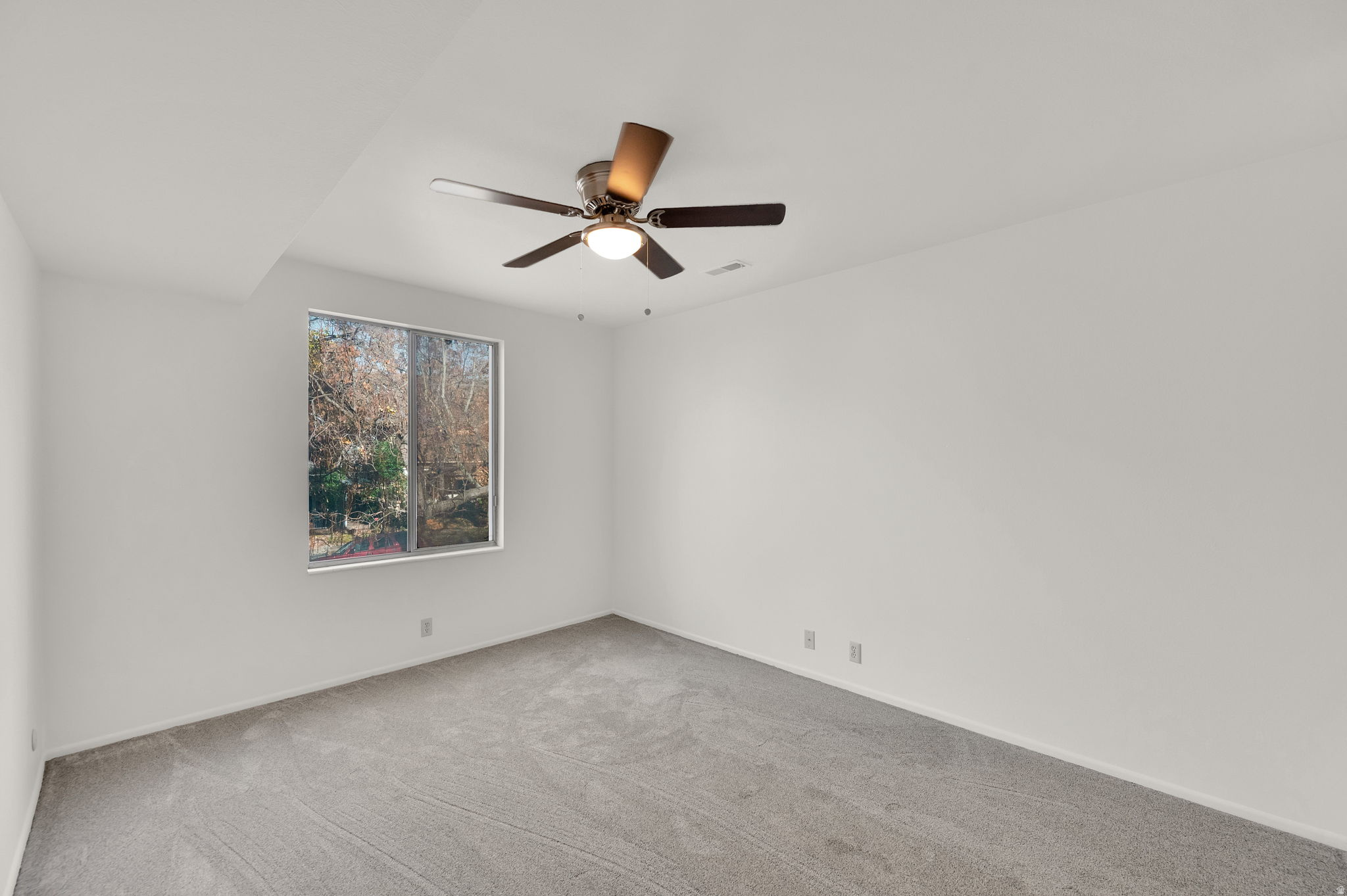 CAMBRIDGE CONDOMINIUM - Residential