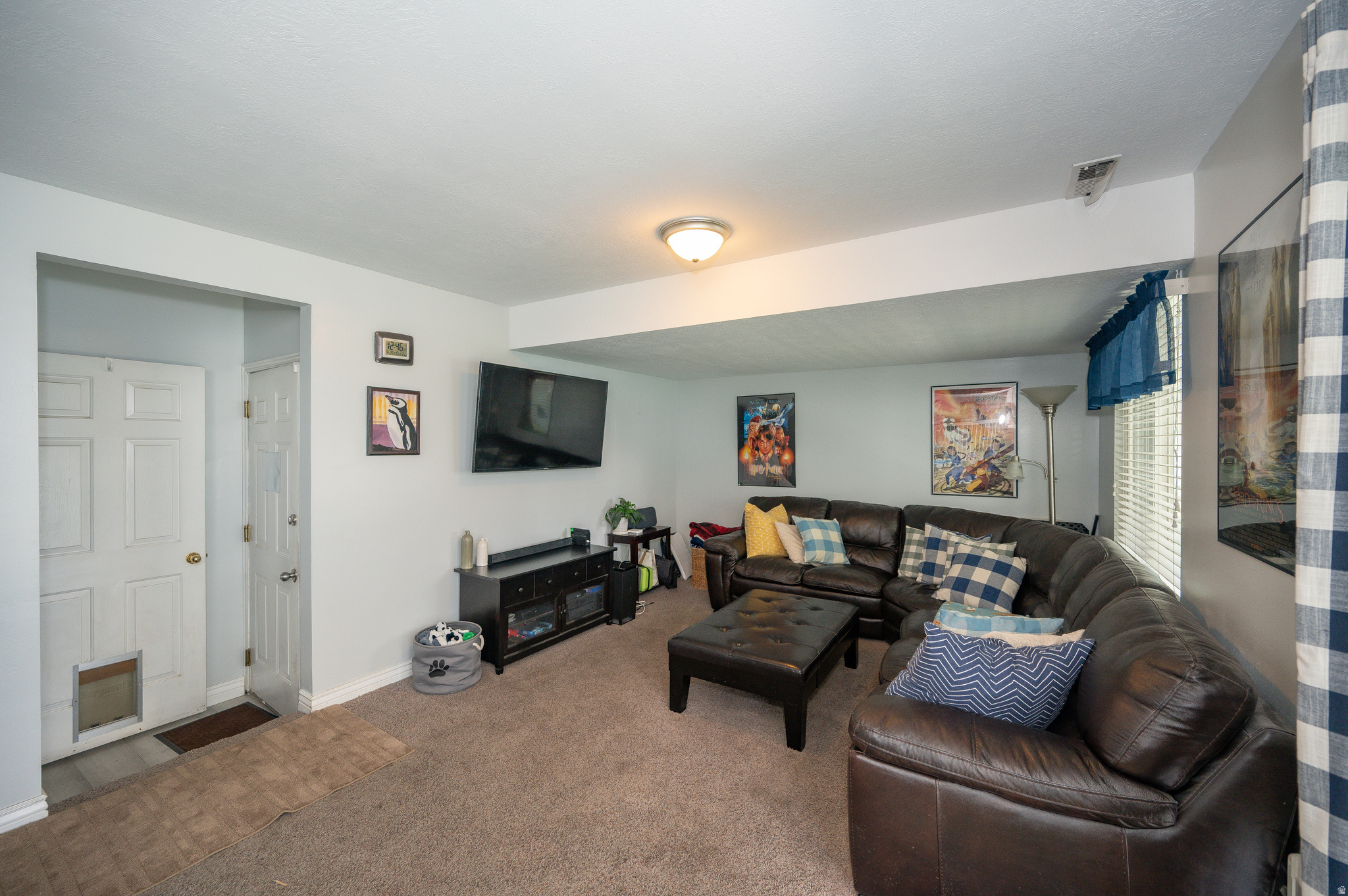 MOUNTAIN MEADOW - Residential Lease