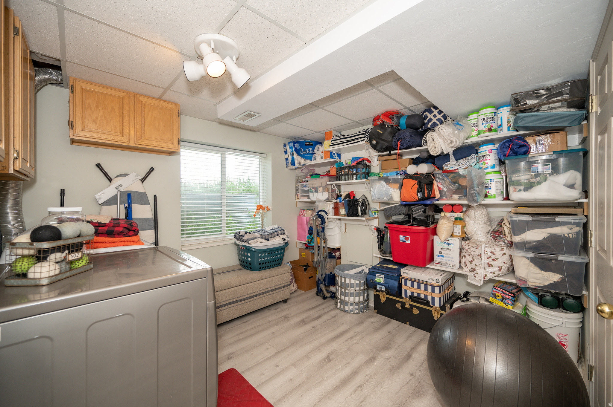 MOUNTAIN MEADOW - Residential Lease