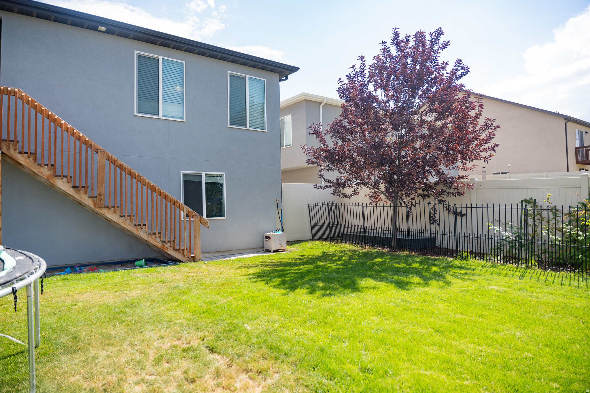 RIDGE - Residential