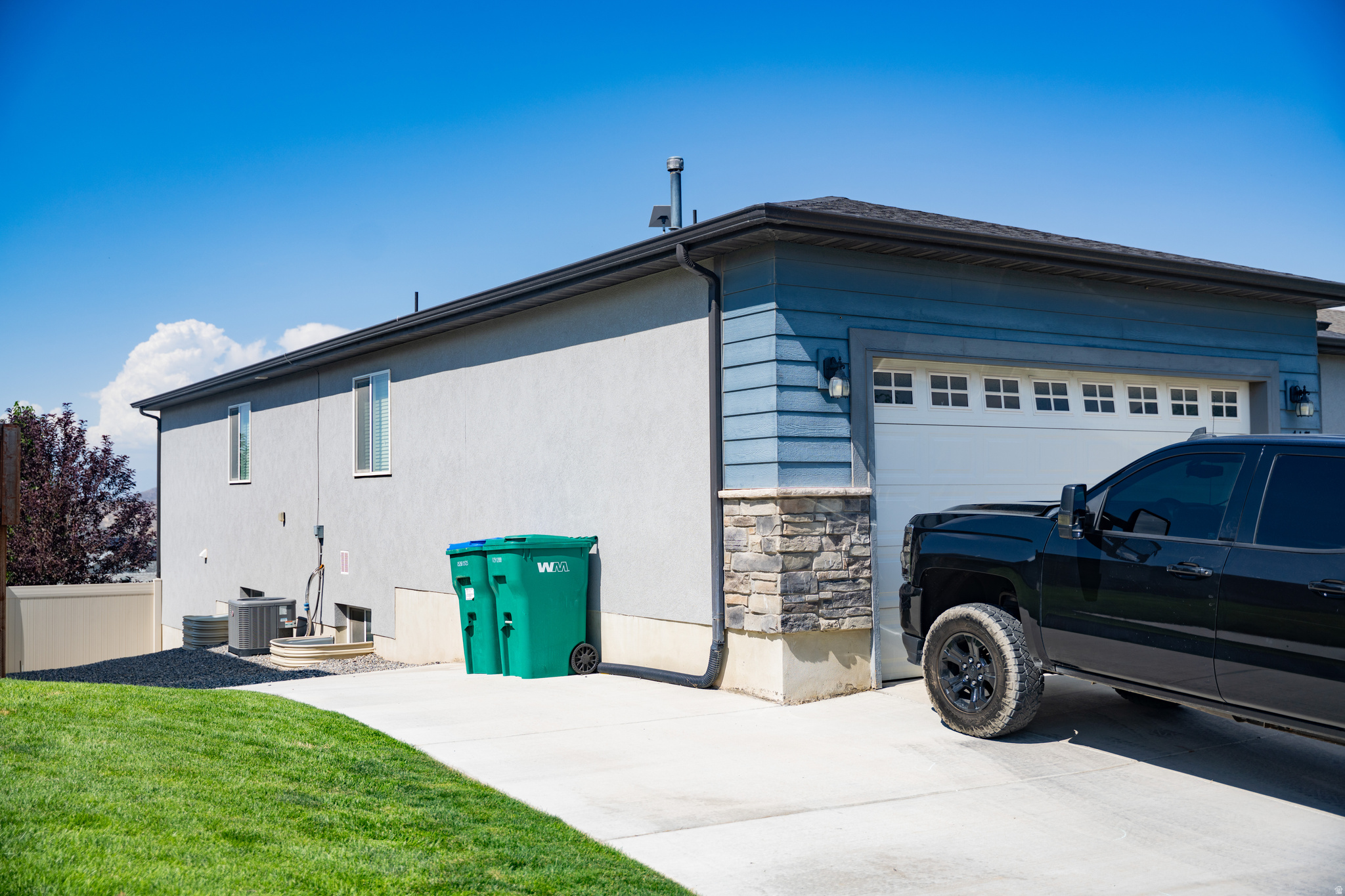 RIDGE - Residential
