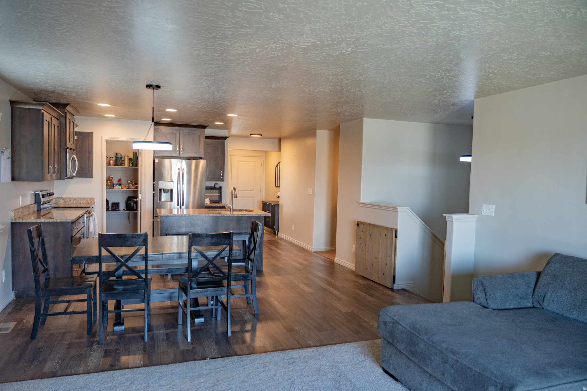 RIDGE - Residential