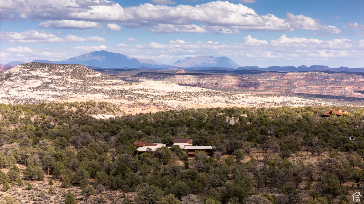 BLACK BOULDER MESA - Residential