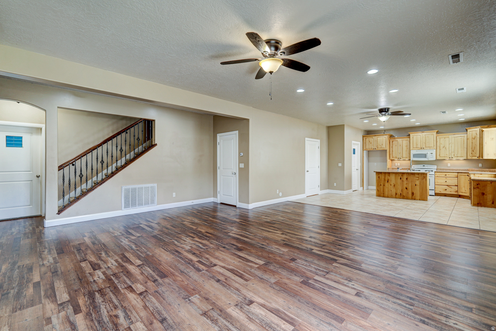 ESTATES AT HIDDEN VALLEY PH 2 - Residential