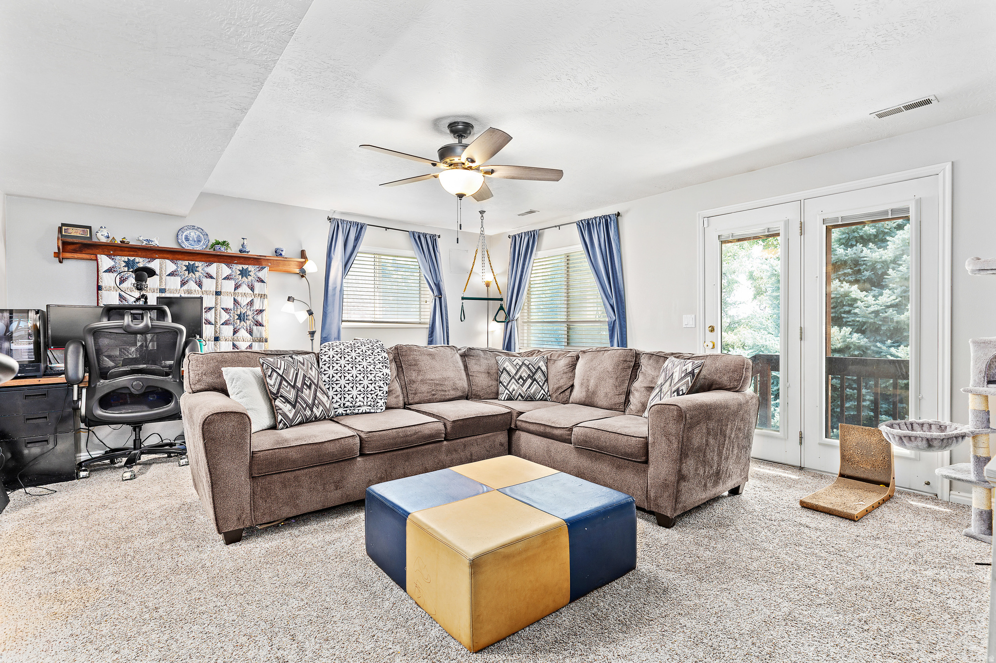RIDGEVIEW - Residential