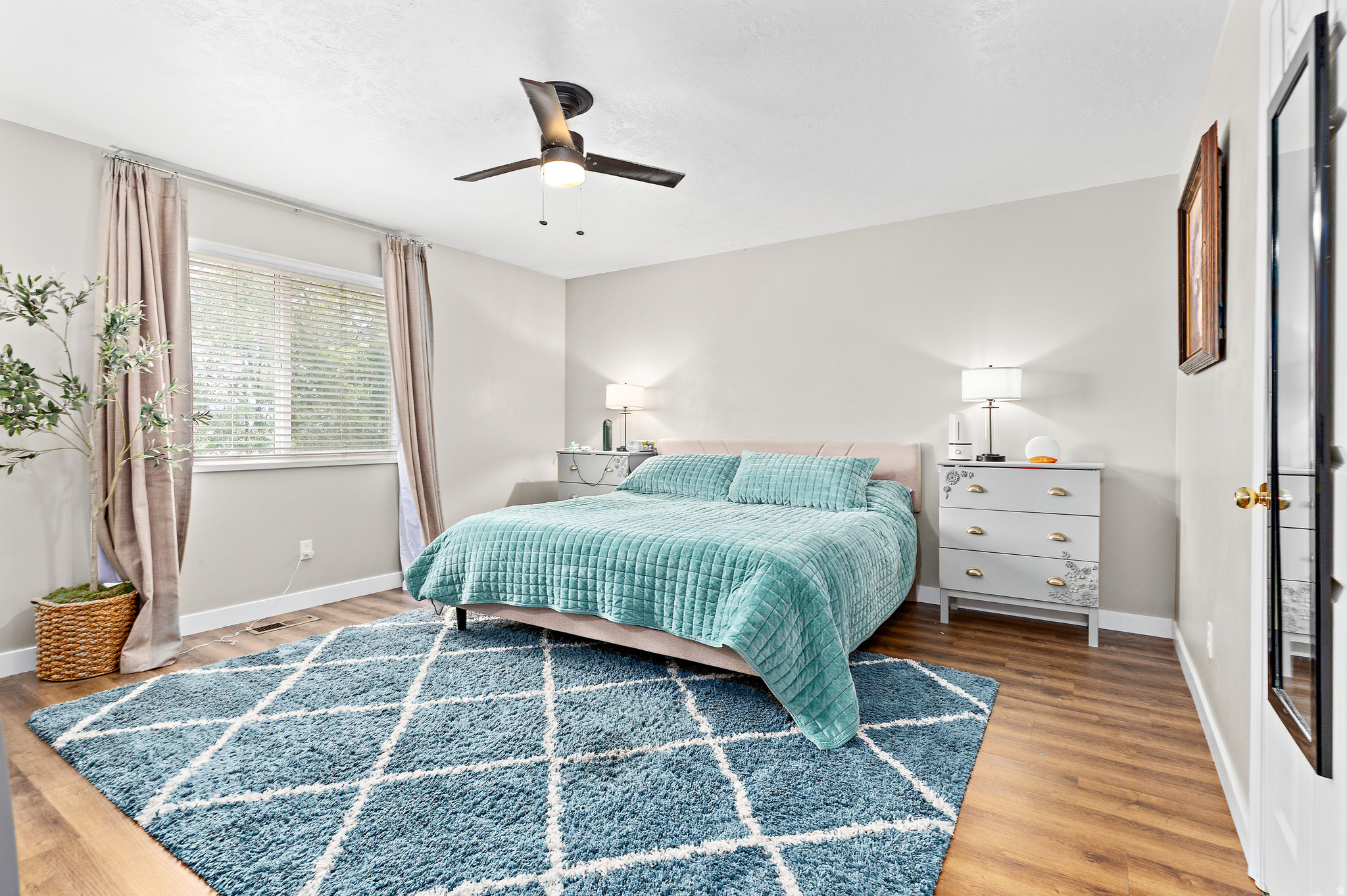 RIDGEVIEW - Residential