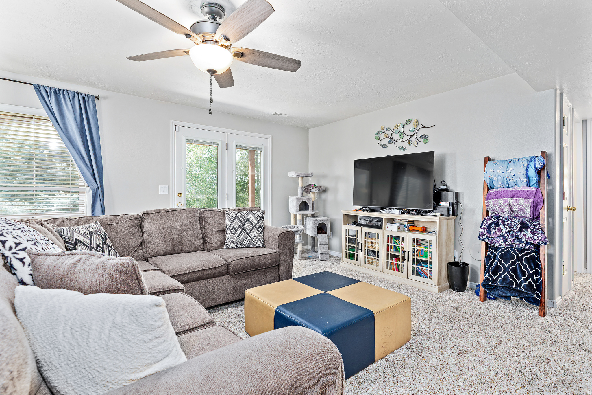 RIDGEVIEW - Residential