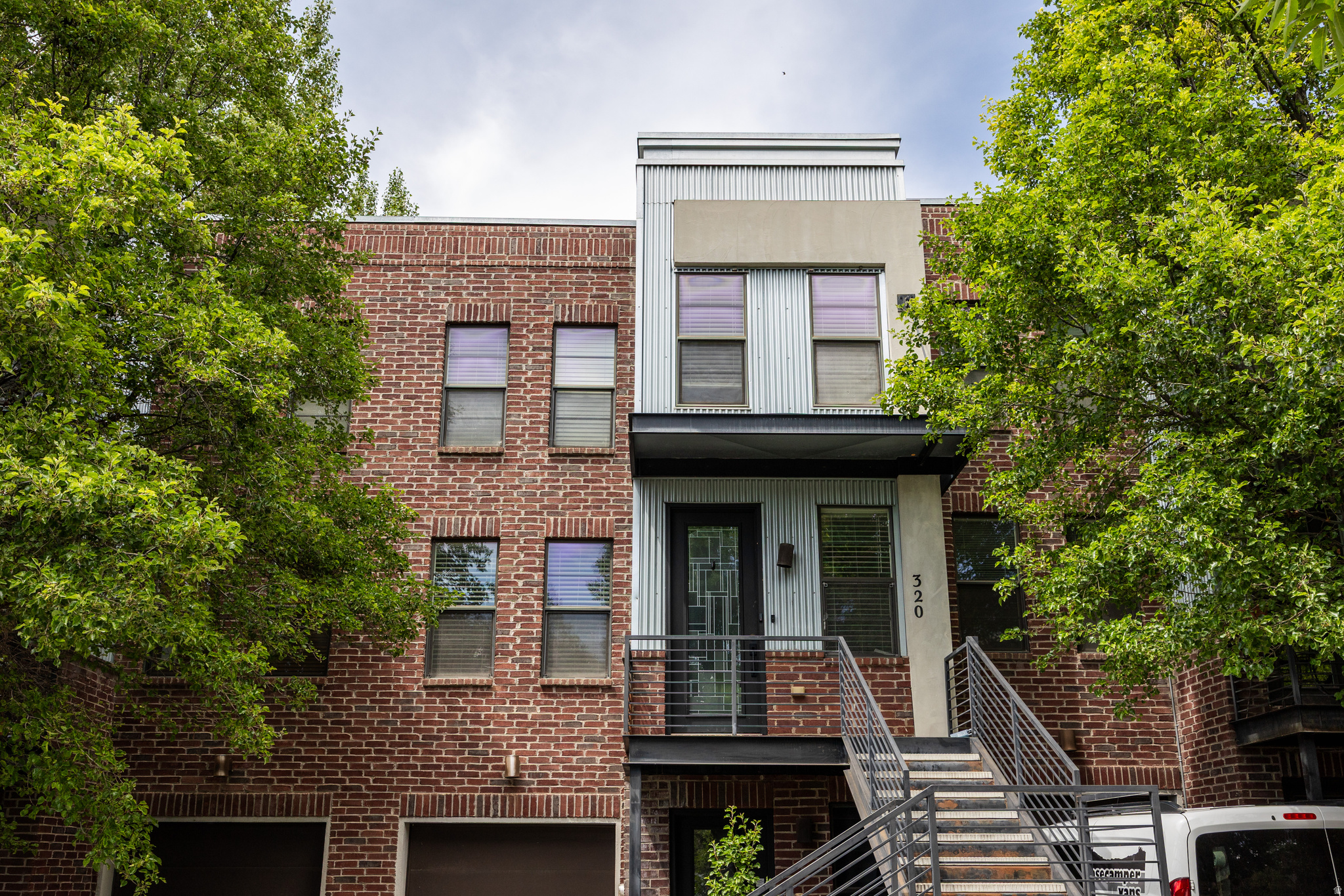 WEST CAPITOL HILL TO - Residential