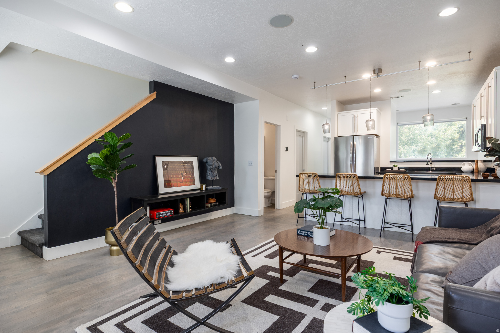 WEST CAPITOL HILL TO - Residential