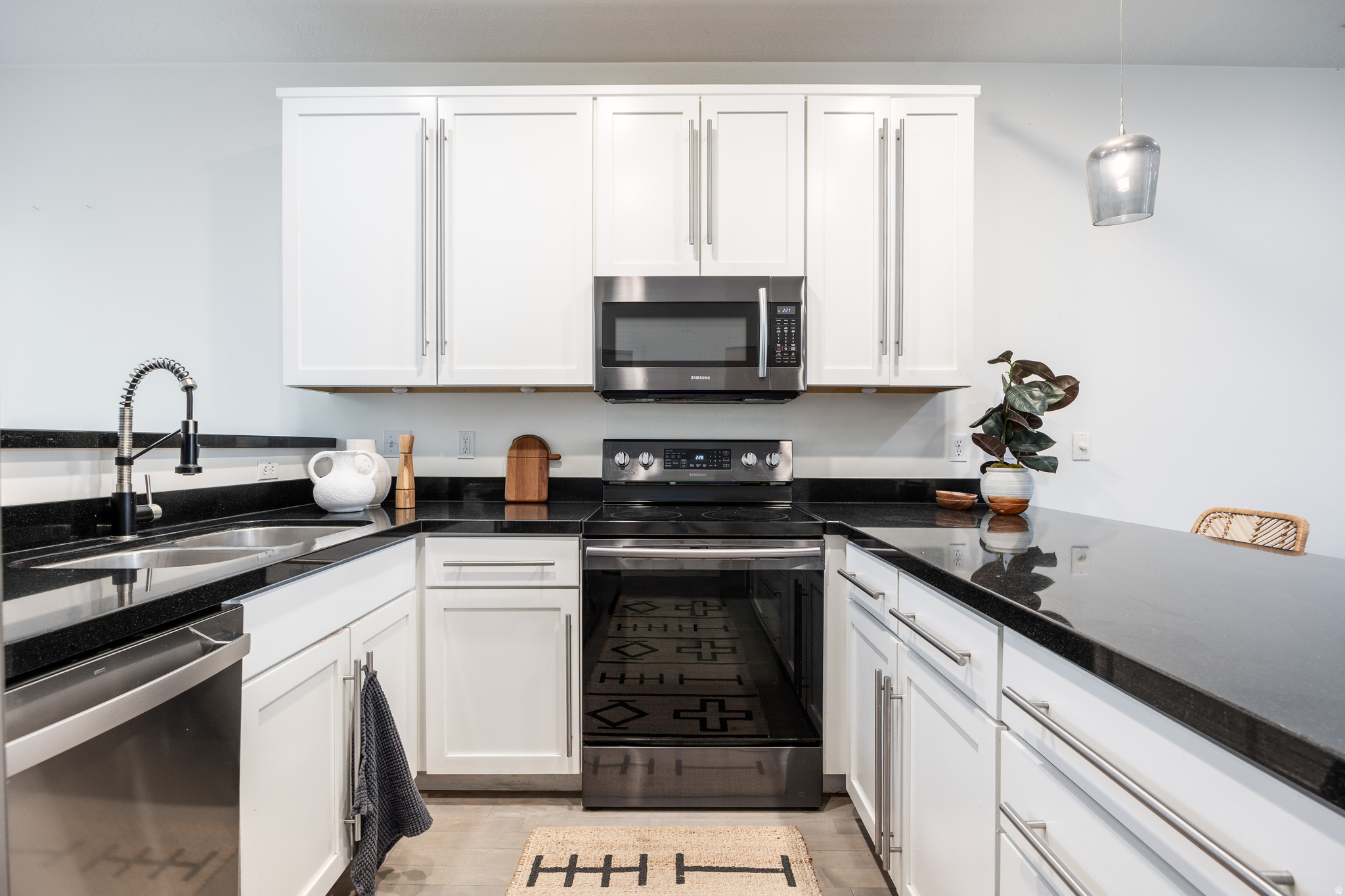 WEST CAPITOL HILL TO - Residential