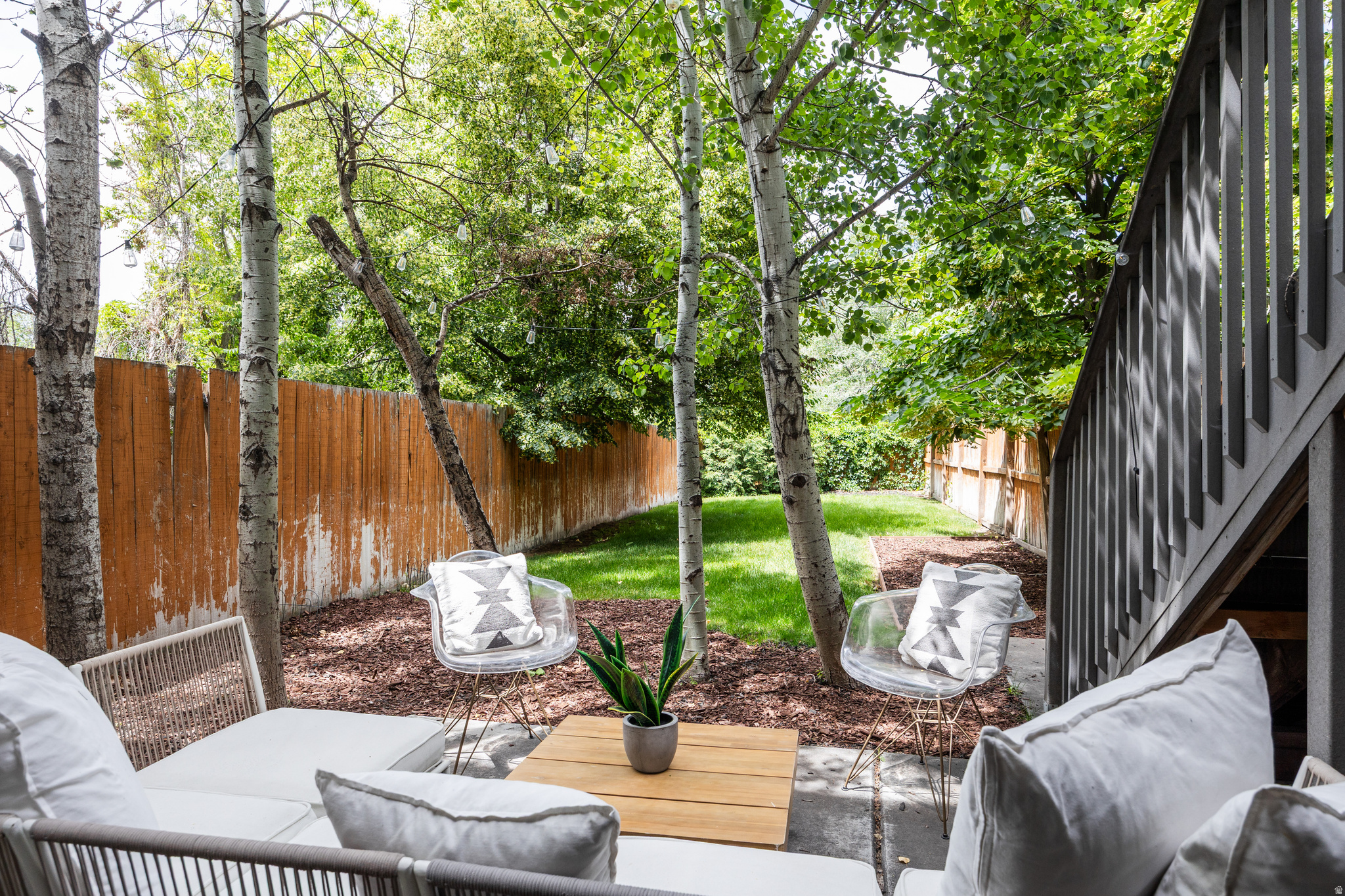 WEST CAPITOL HILL TO - Residential