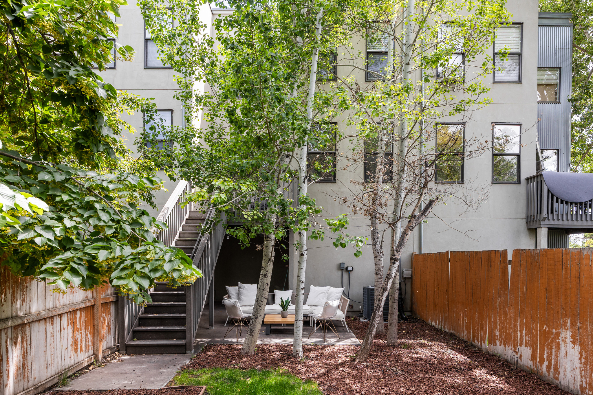 WEST CAPITOL HILL TO - Residential