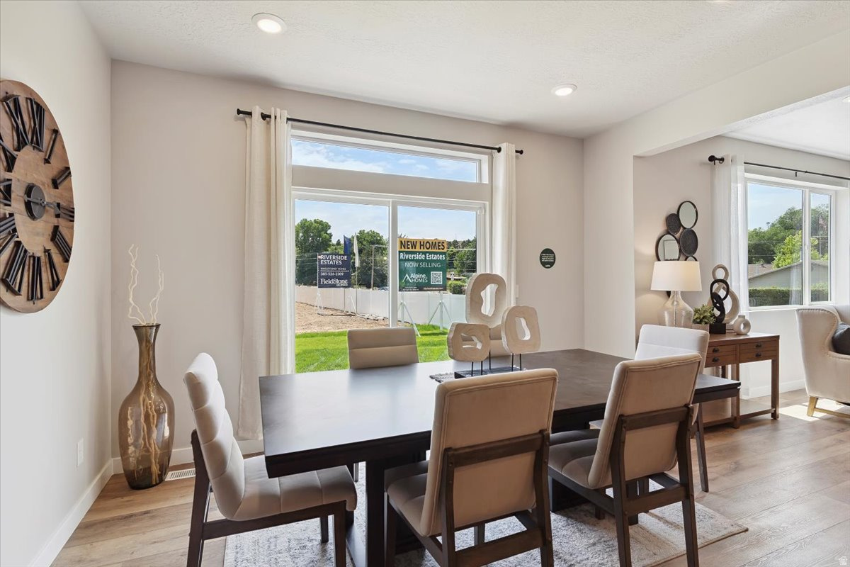 RIVERSIDE ESTATES - Residential