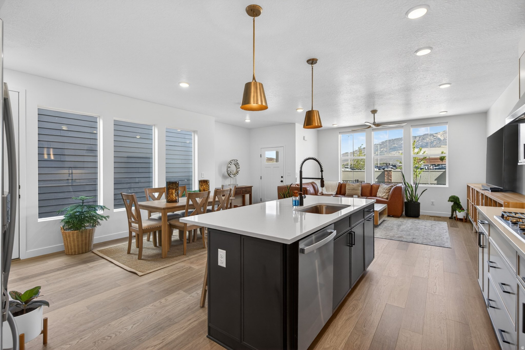 RIDGE - Residential