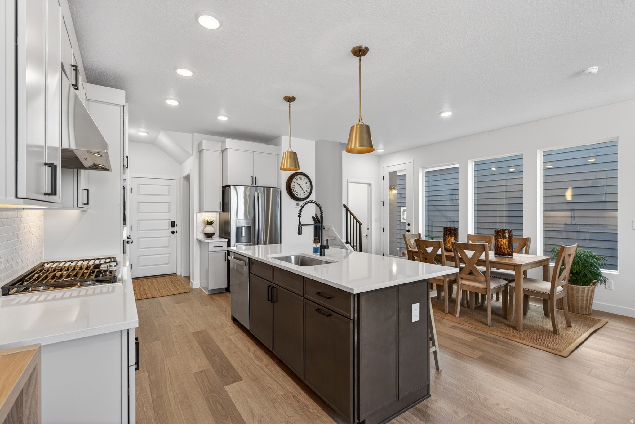 RIDGE - Residential