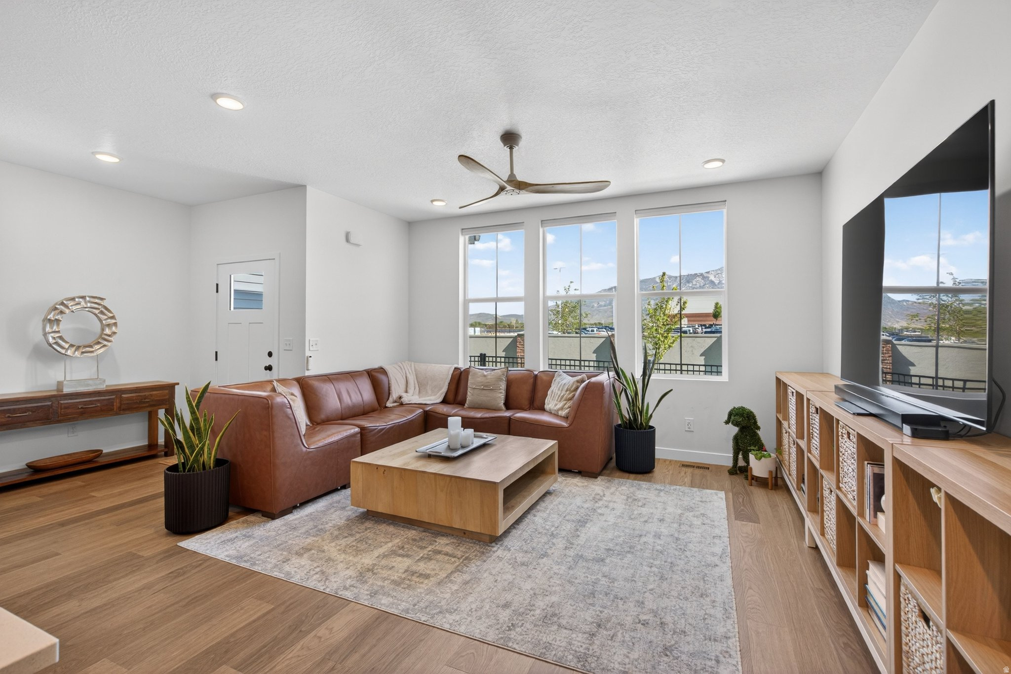 RIDGE - Residential