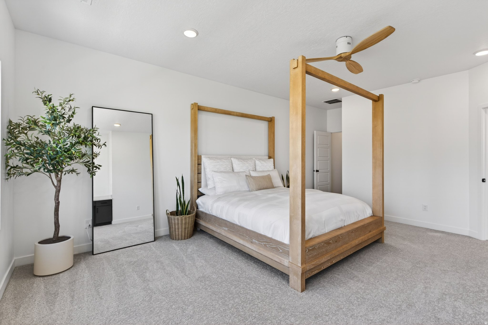 RIDGE - Residential