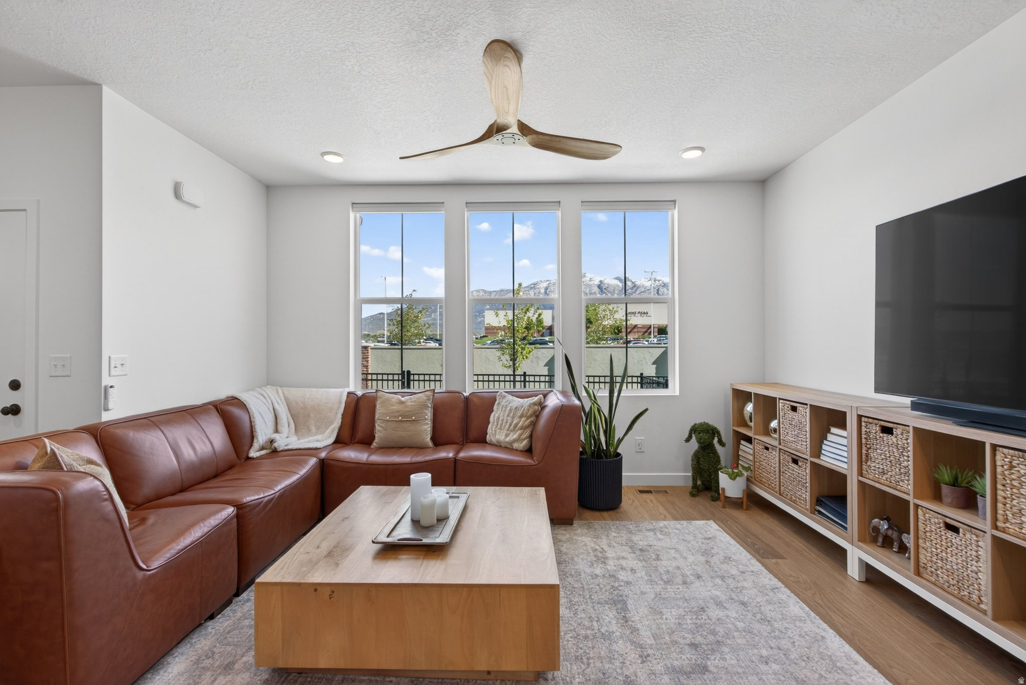 RIDGE - Residential