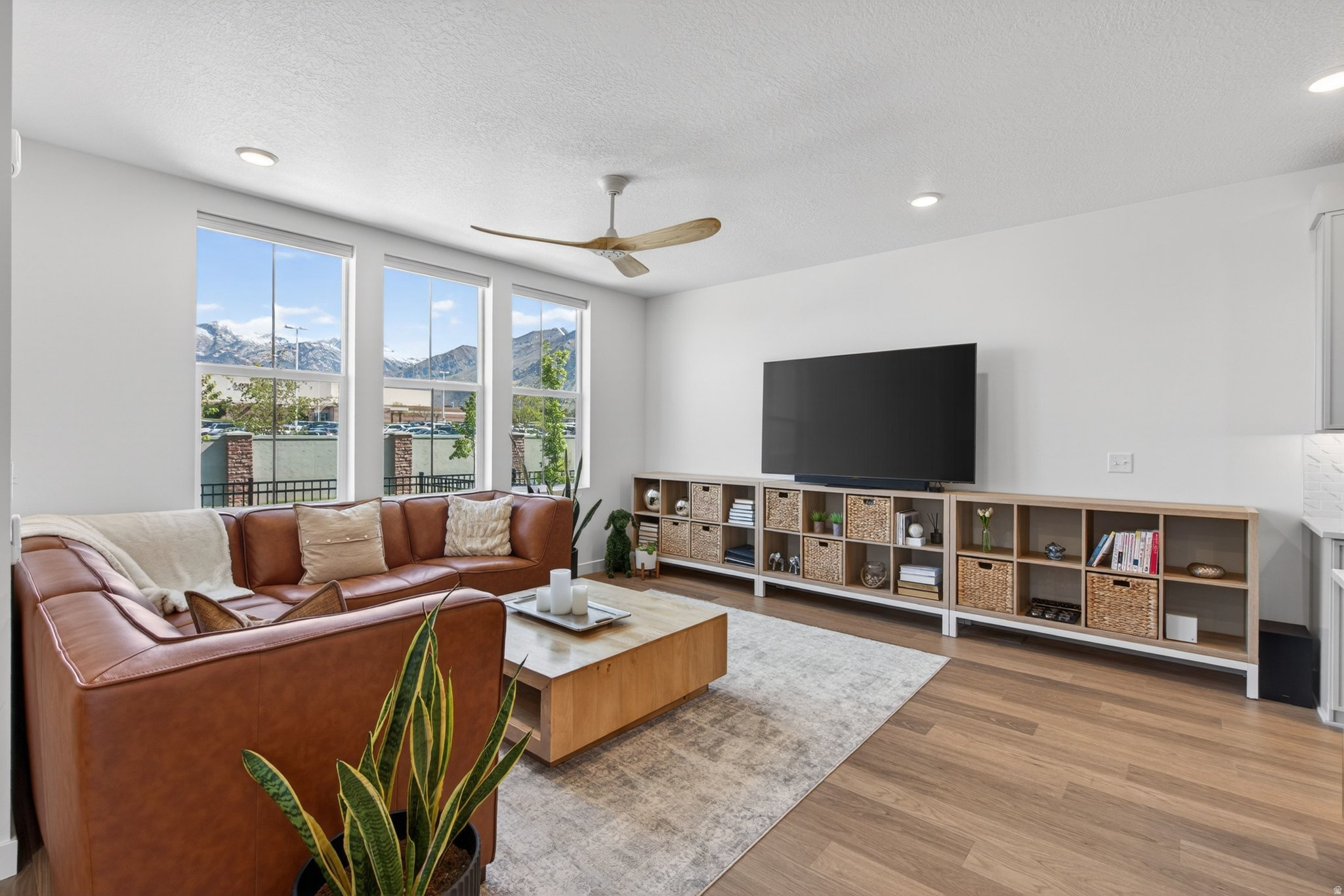 RIDGE - Residential