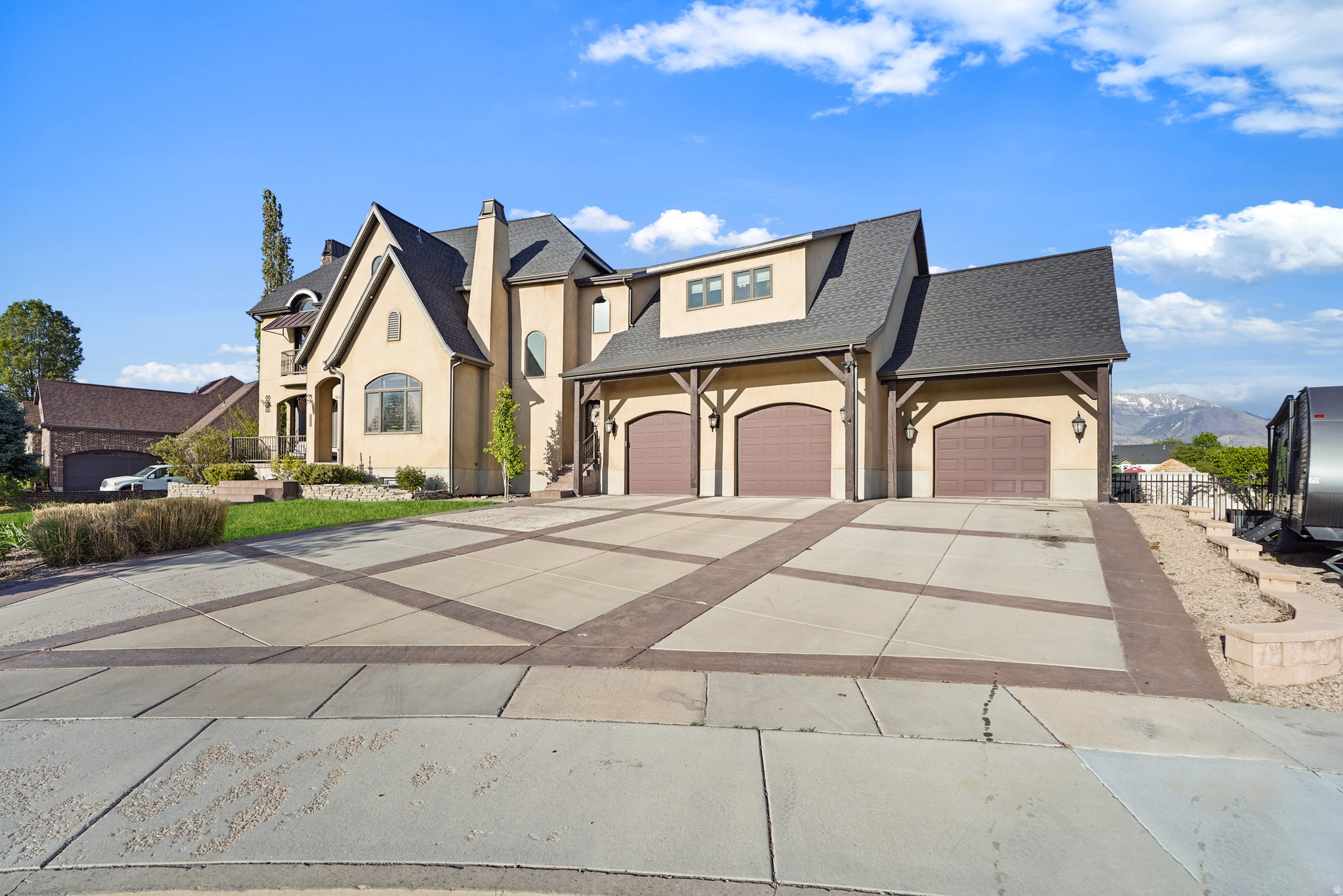 DURRANT MEADOWS - Residential