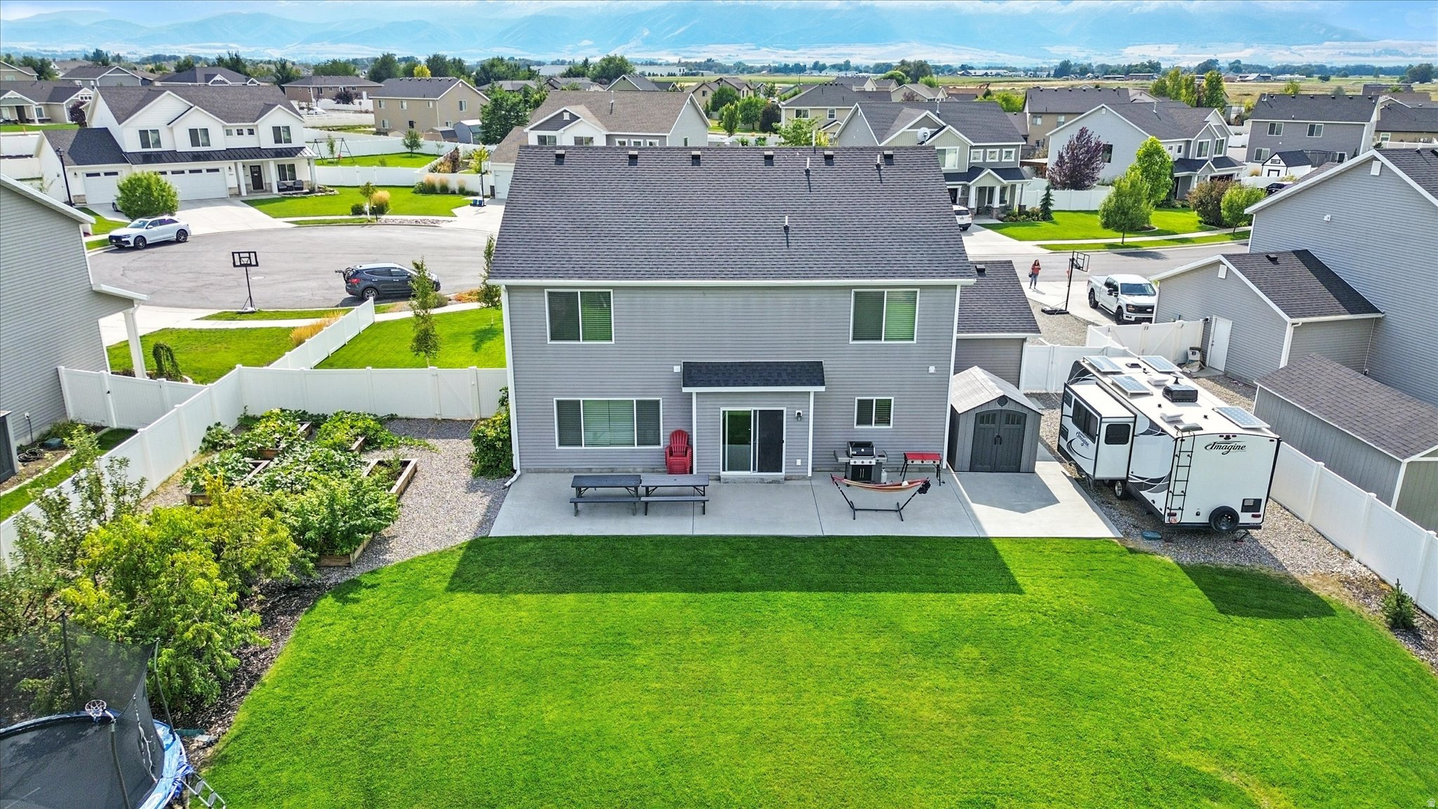 SUNRISE MEADOWS - Residential