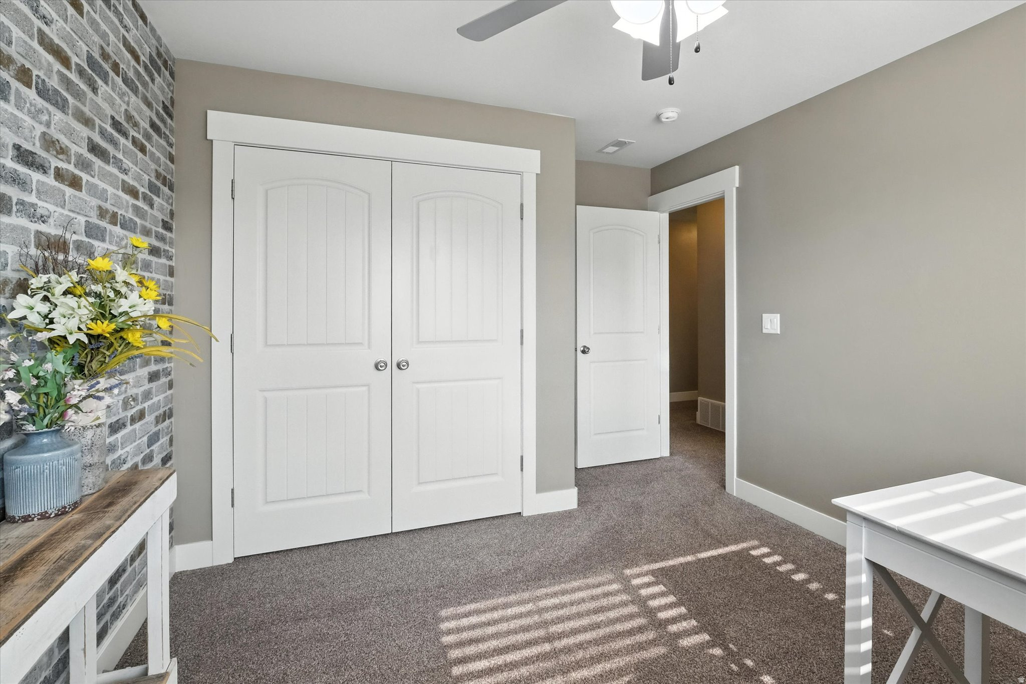 SUNRISE MEADOWS - Residential