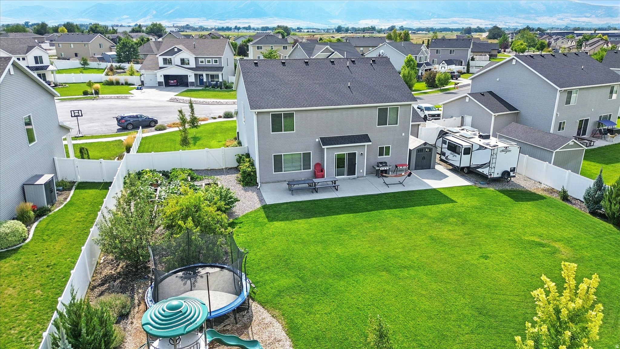 SUNRISE MEADOWS - Residential