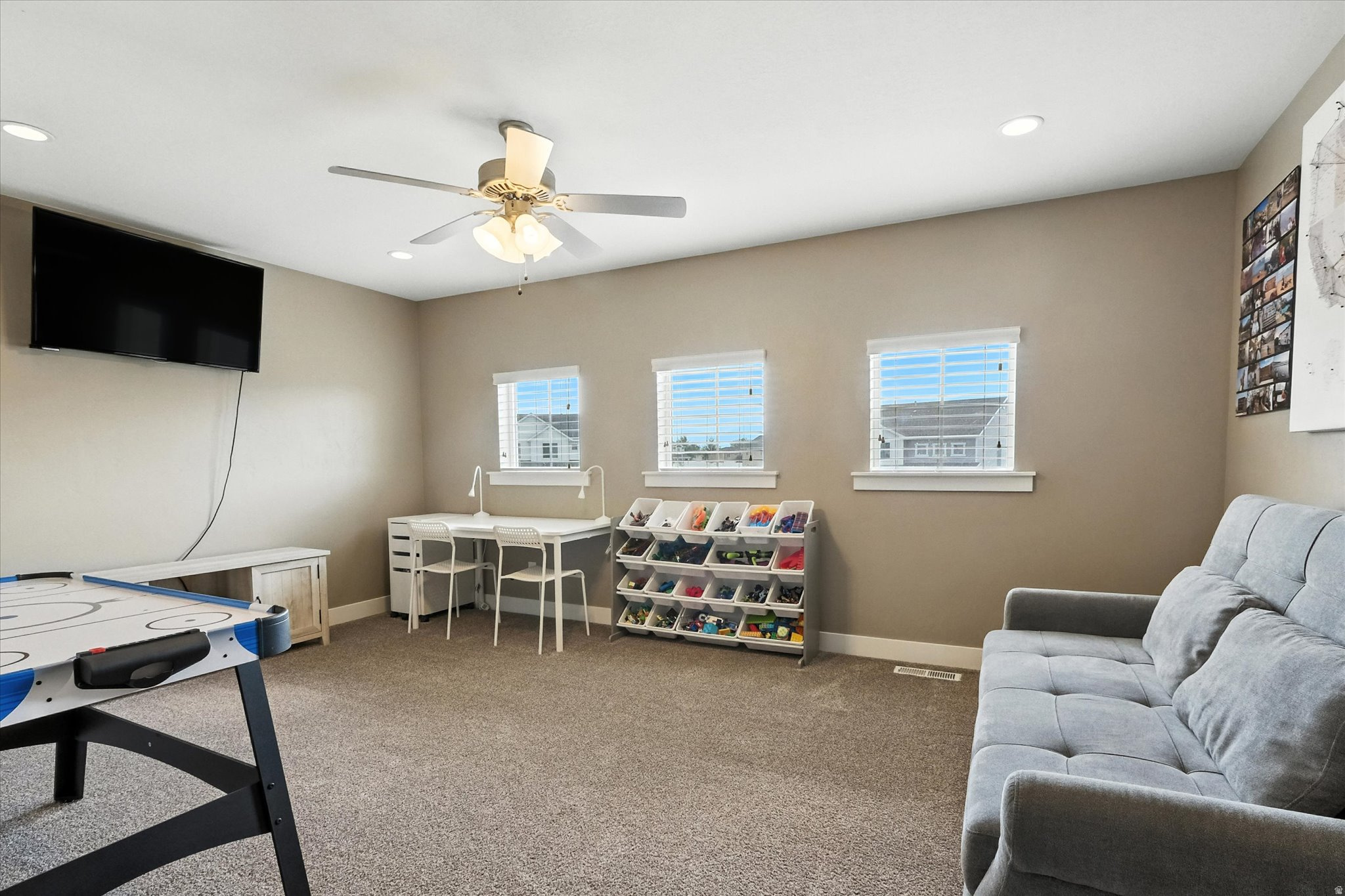 SUNRISE MEADOWS - Residential
