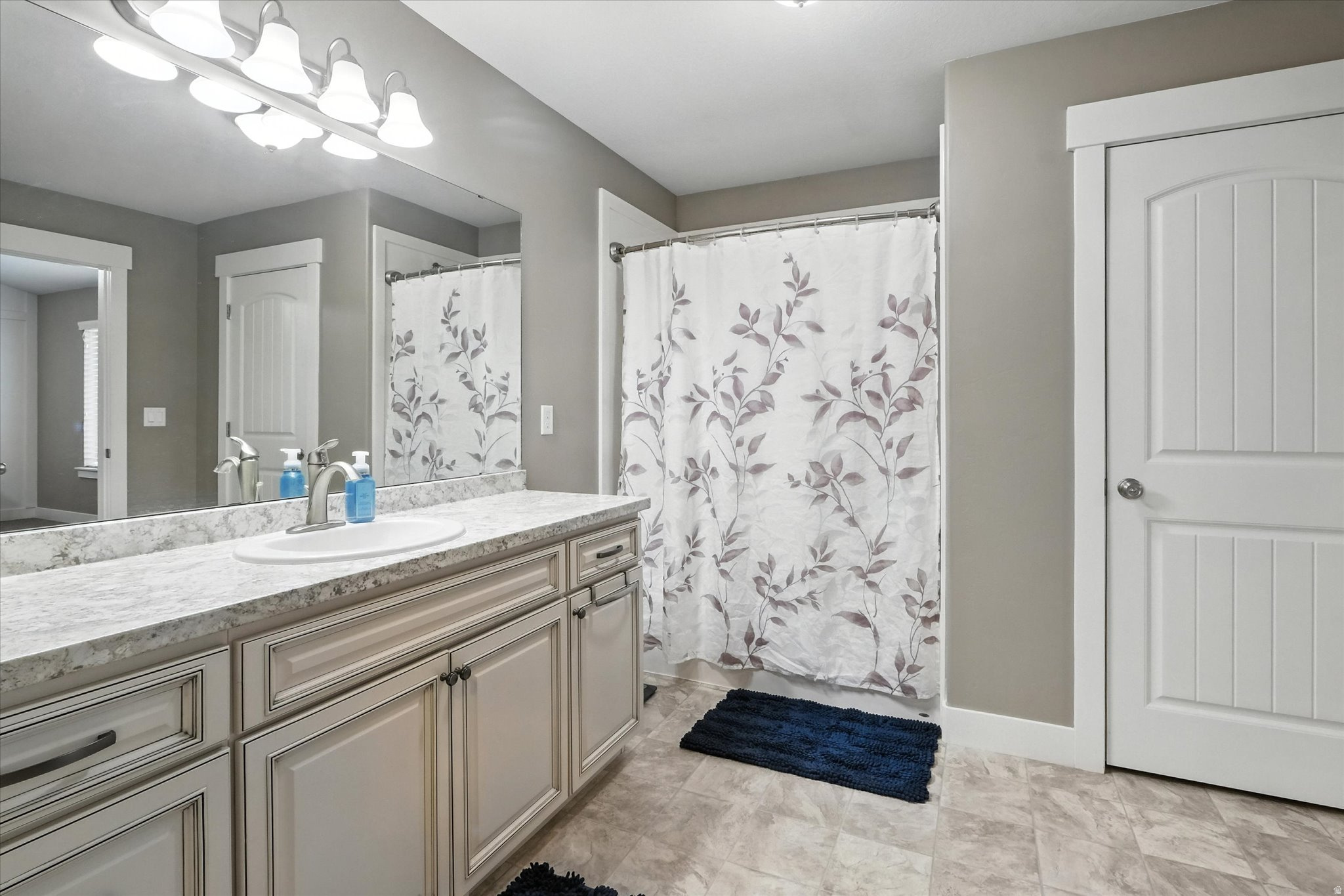SUNRISE MEADOWS - Residential