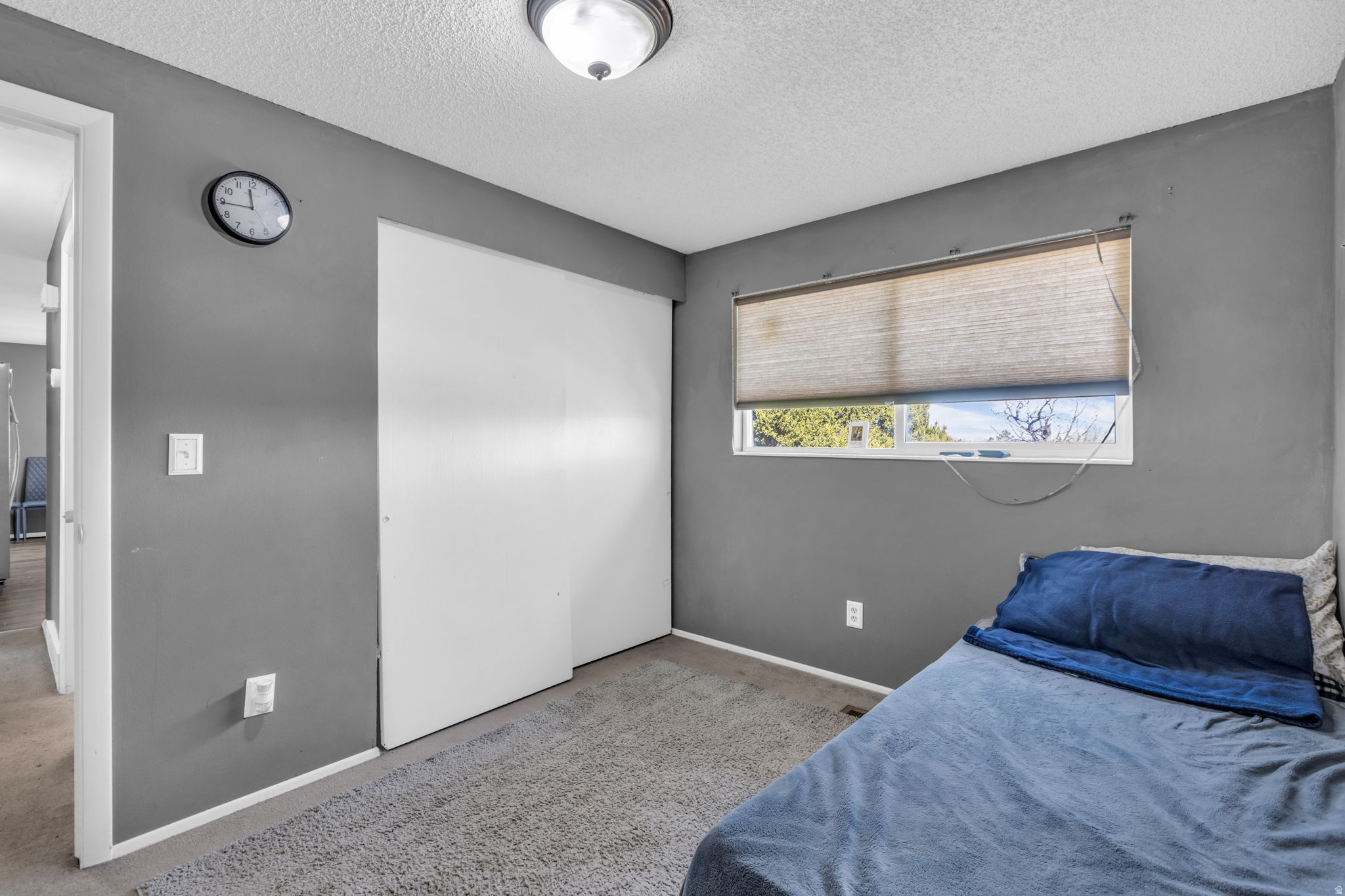 WOODLEDGE #3 - Residential