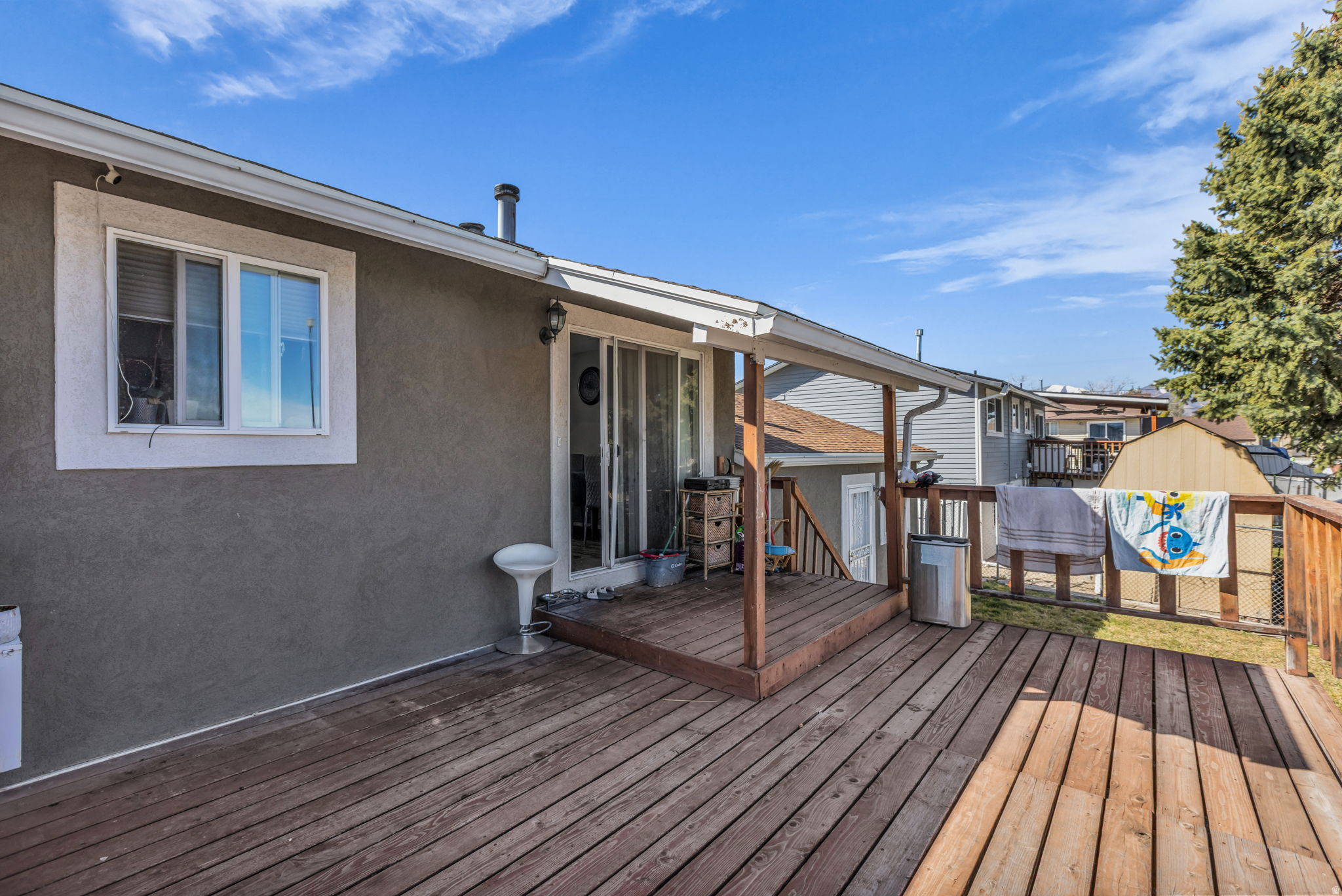 WOODLEDGE #3 - Residential