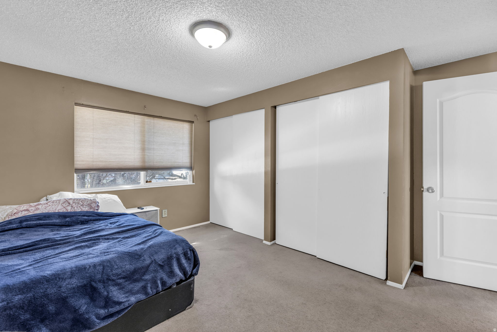 WOODLEDGE #3 - Residential