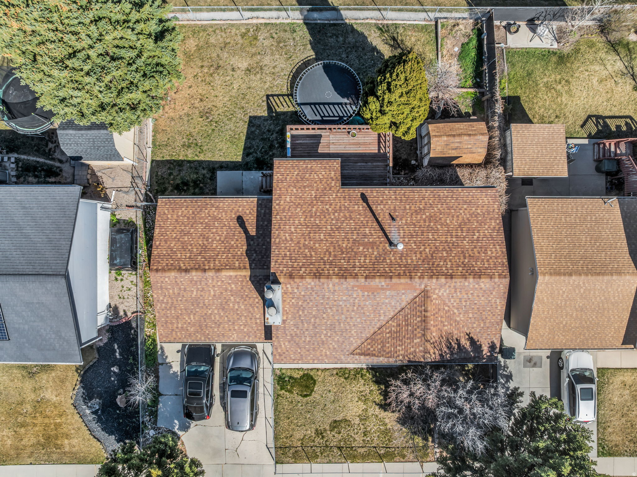 WOODLEDGE #3 - Residential