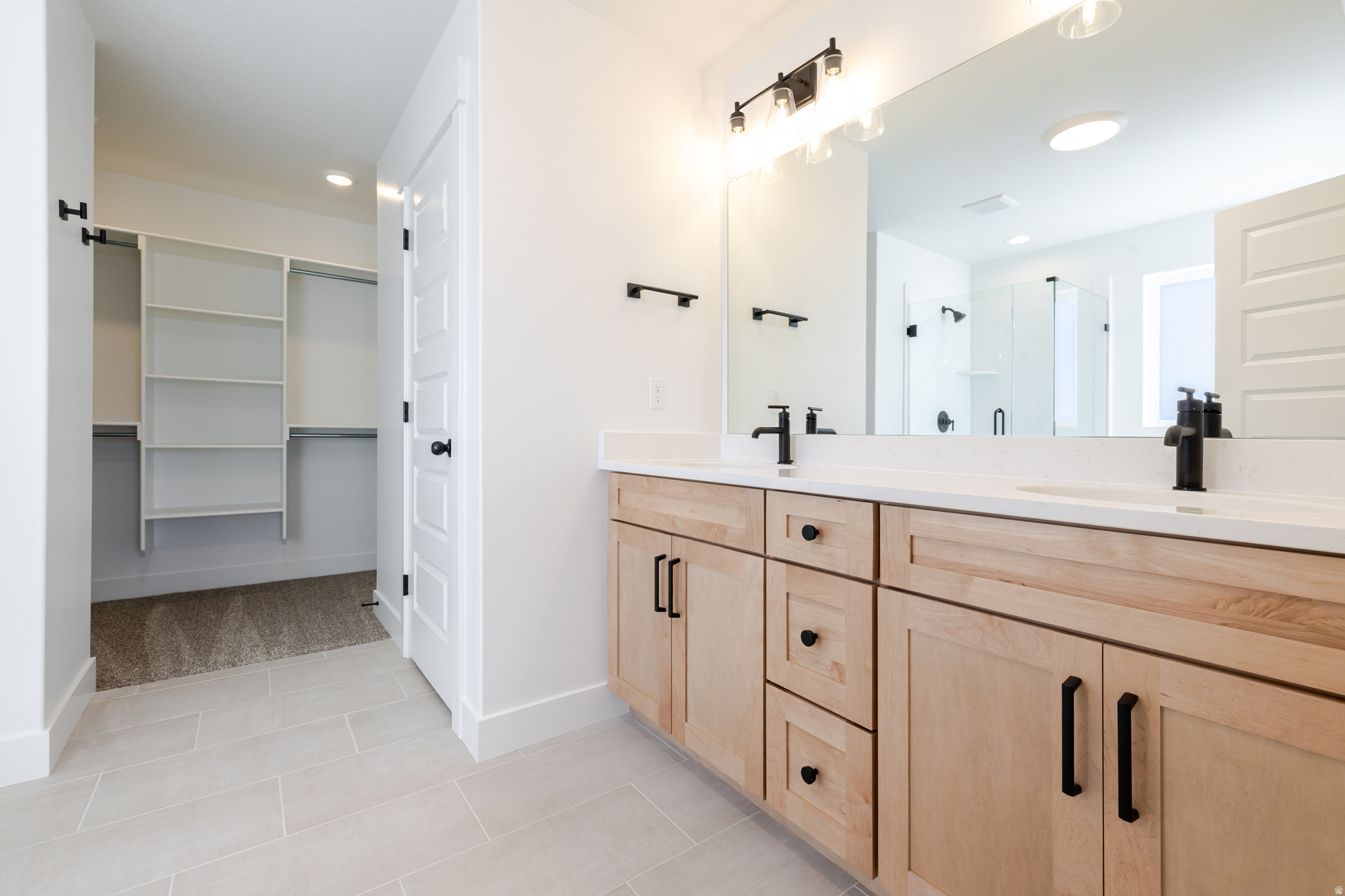ROSE RANCH - Residential