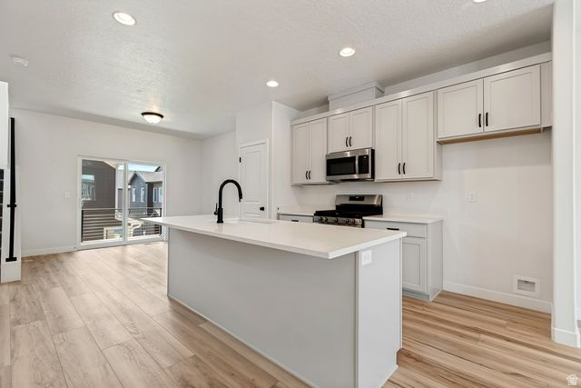 MEADOWBROOK - Residential