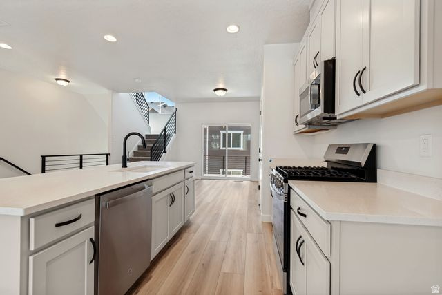 MEADOWBROOK - Residential