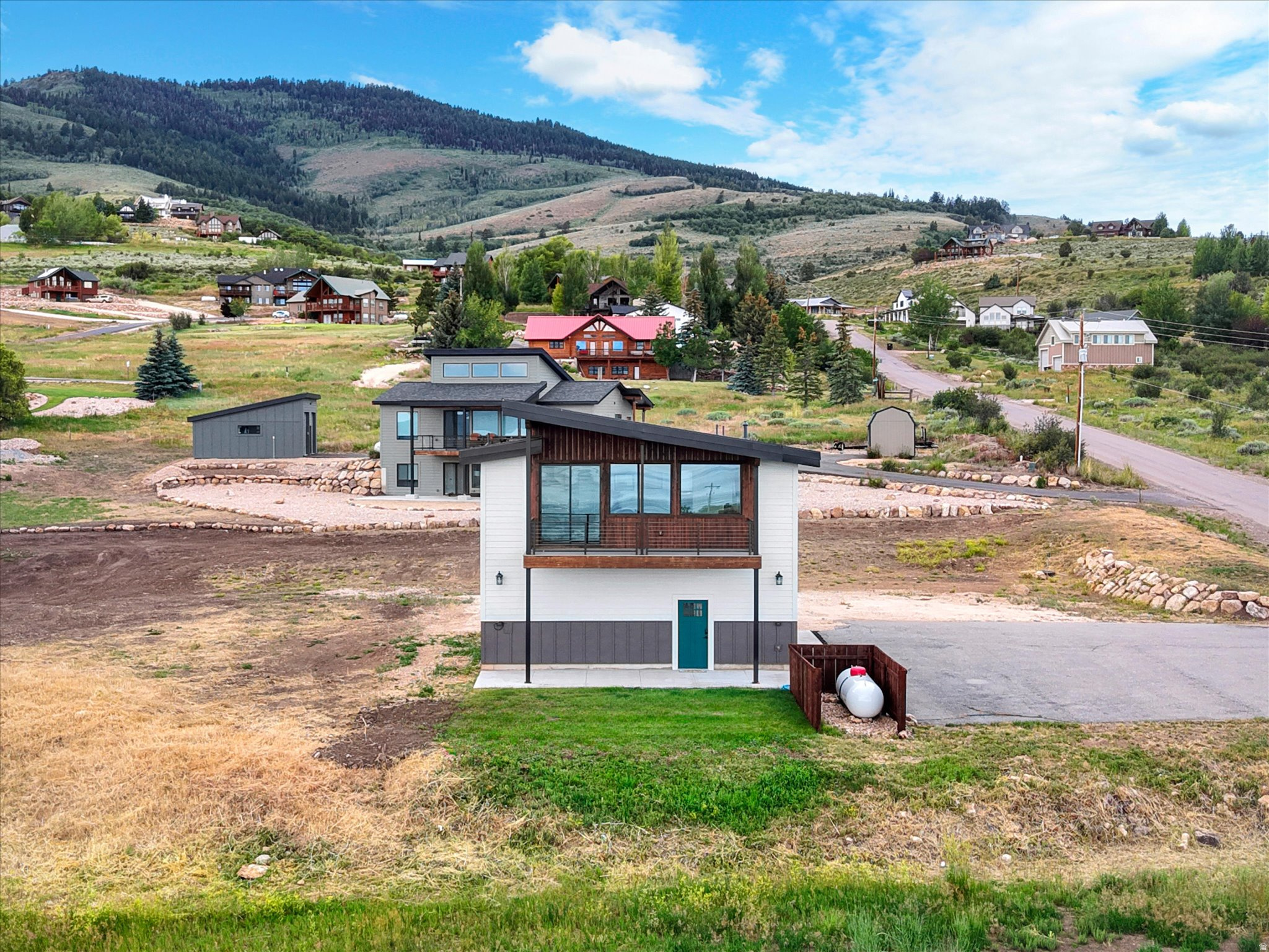 ASPEN CREEK MEADOWS - Residential