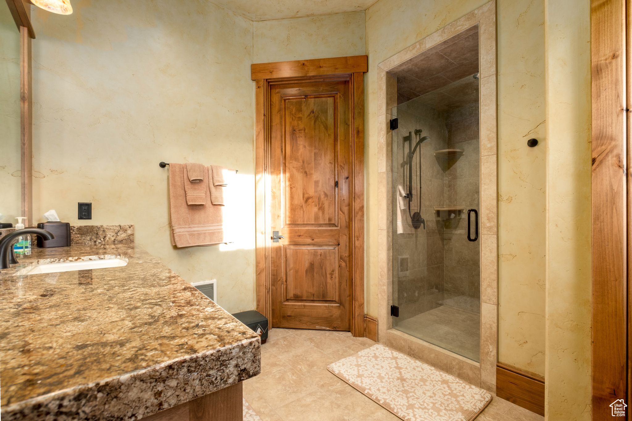 WOLF CREEK - Residential