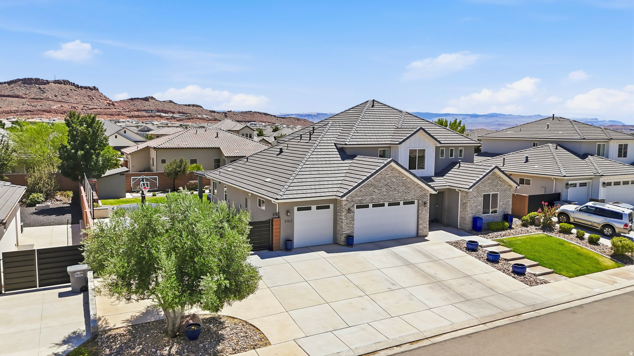 ASPEN ESTATES PH 6 - Residential