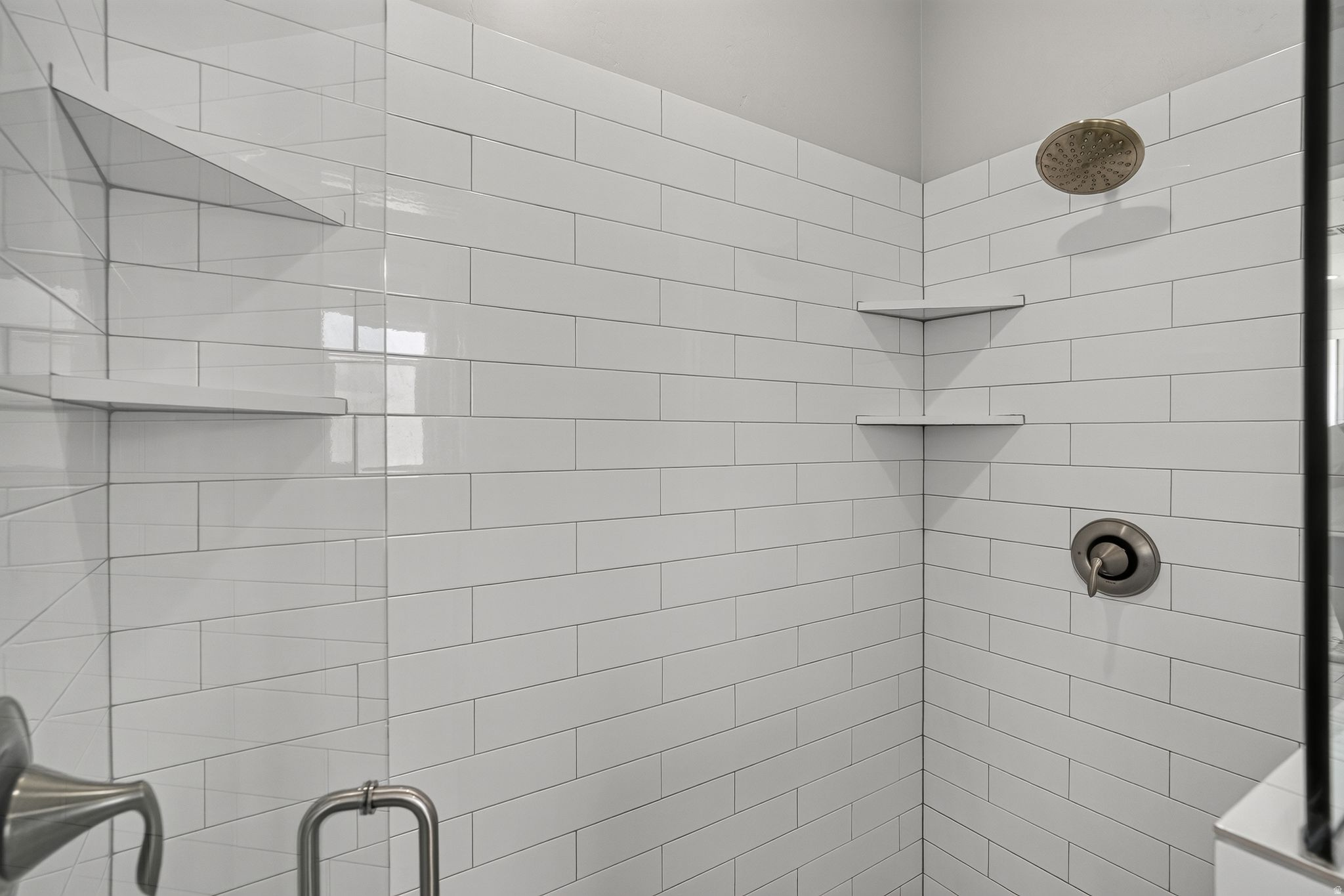 ASPEN ESTATES PH 6 - Residential