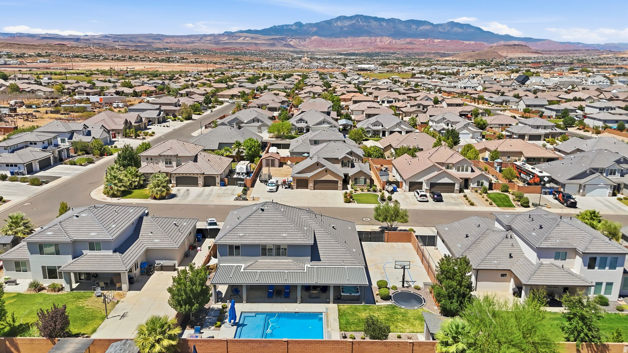 ASPEN ESTATES PH 6 - Residential