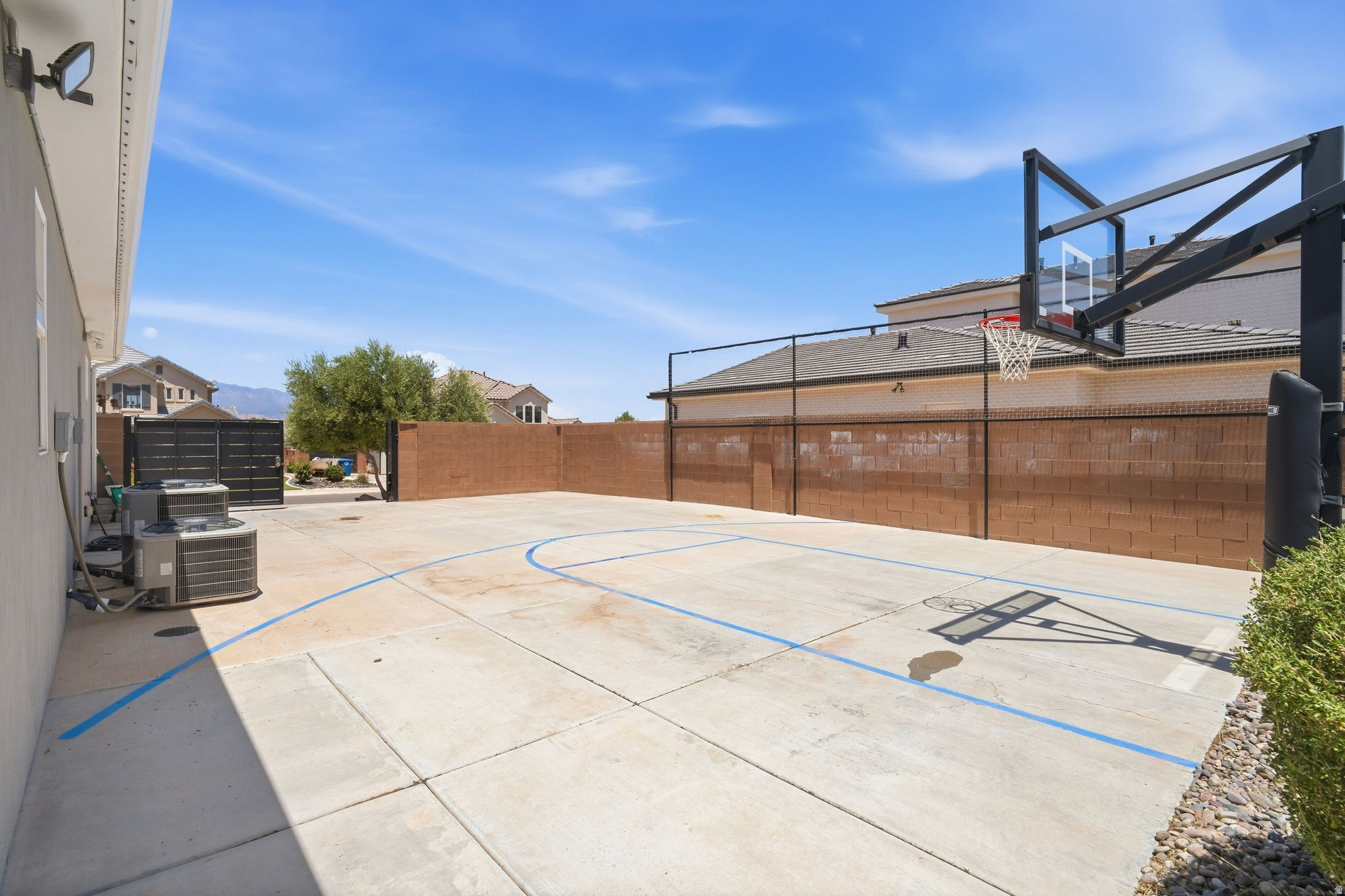 ASPEN ESTATES PH 6 - Residential