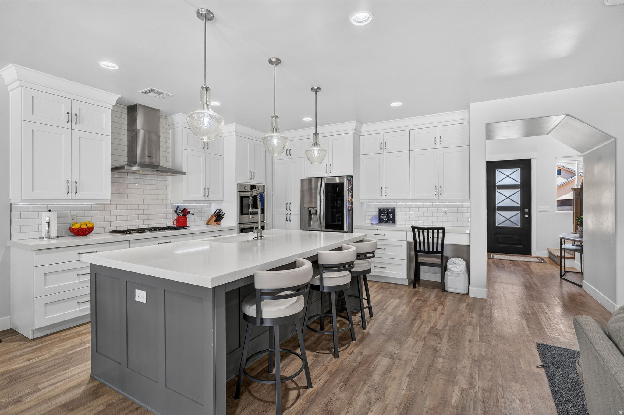 ASPEN ESTATES PH 6 - Residential