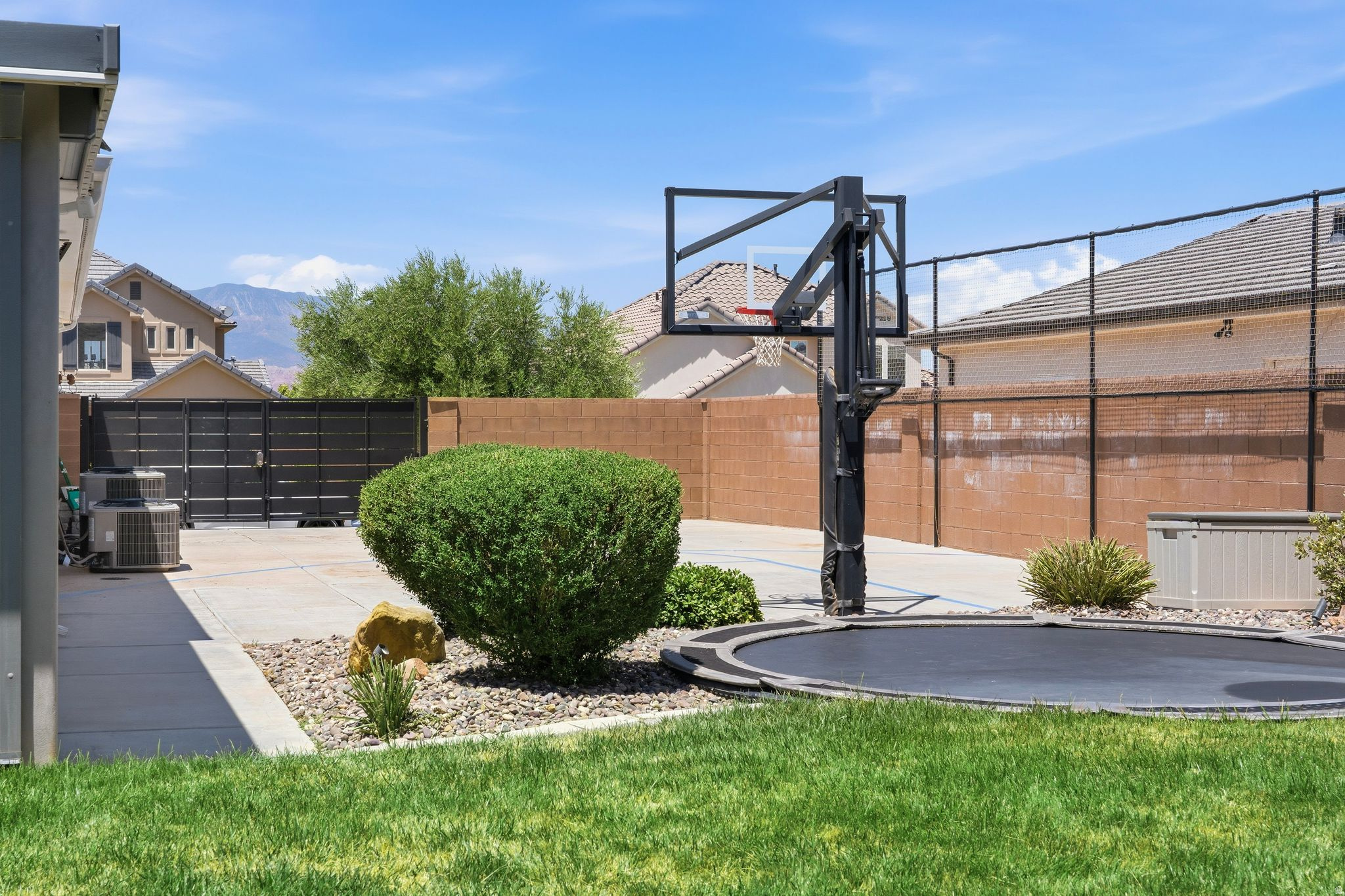 ASPEN ESTATES PH 6 - Residential