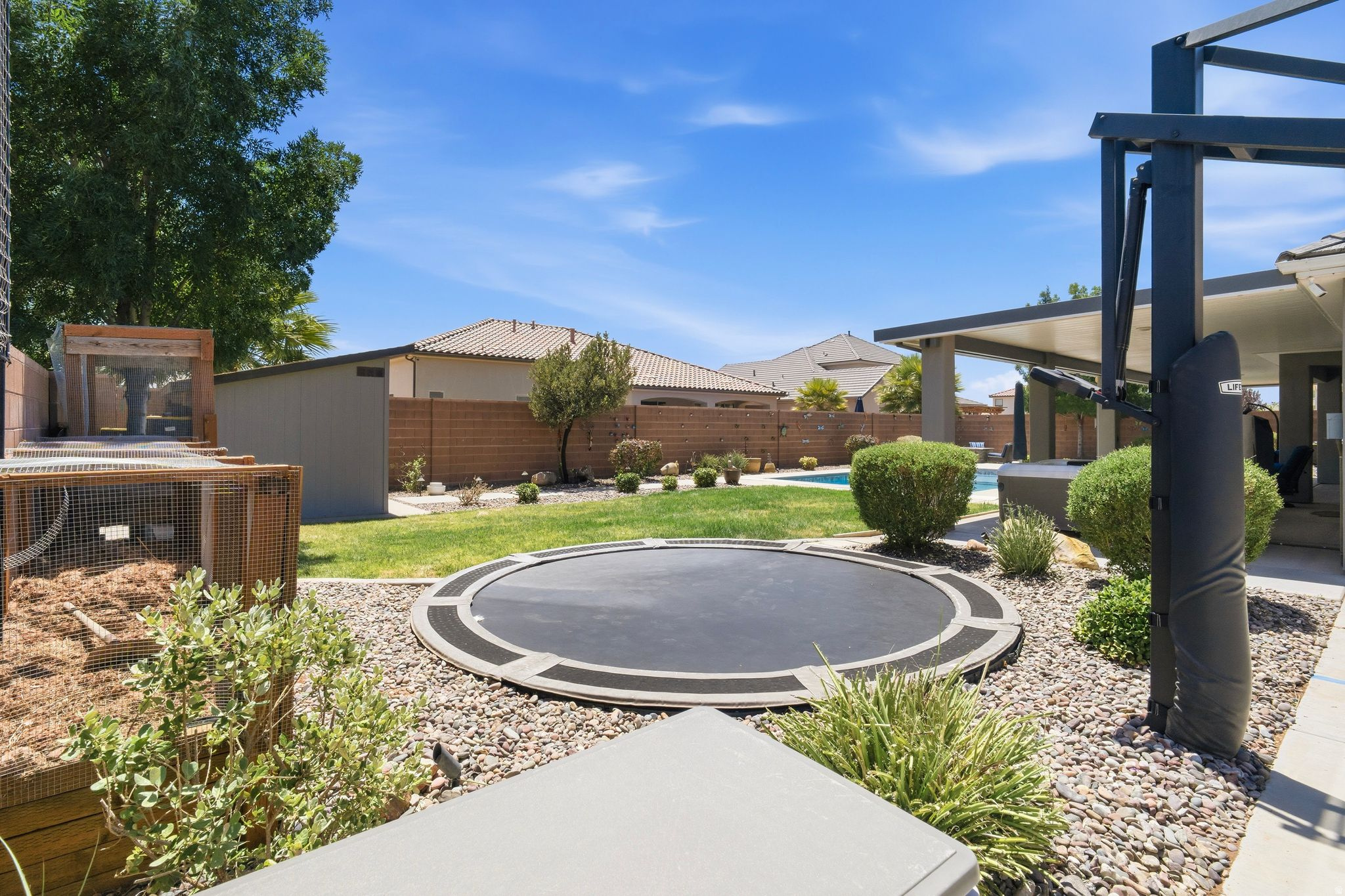 ASPEN ESTATES PH 6 - Residential