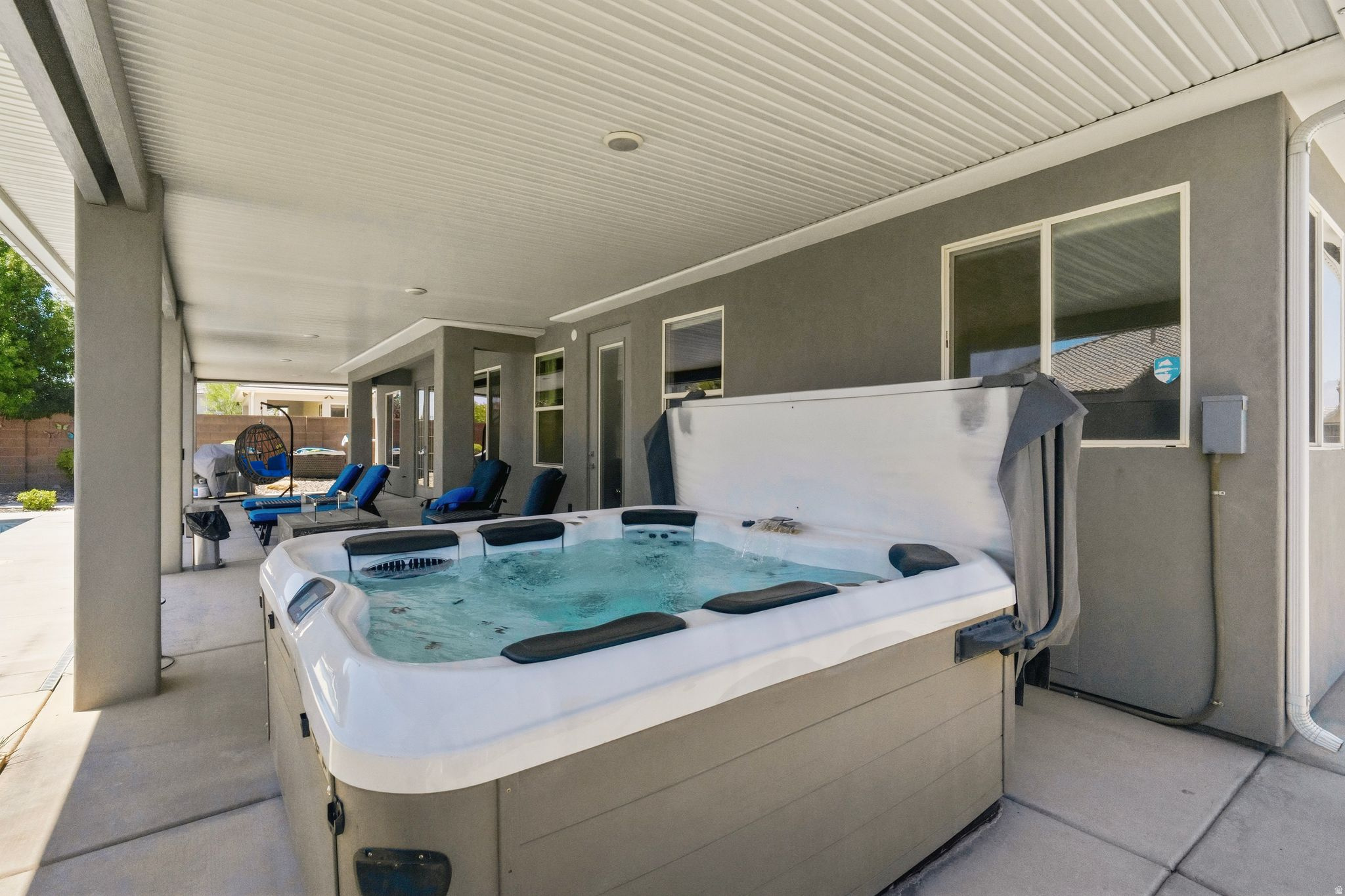 ASPEN ESTATES PH 6 - Residential